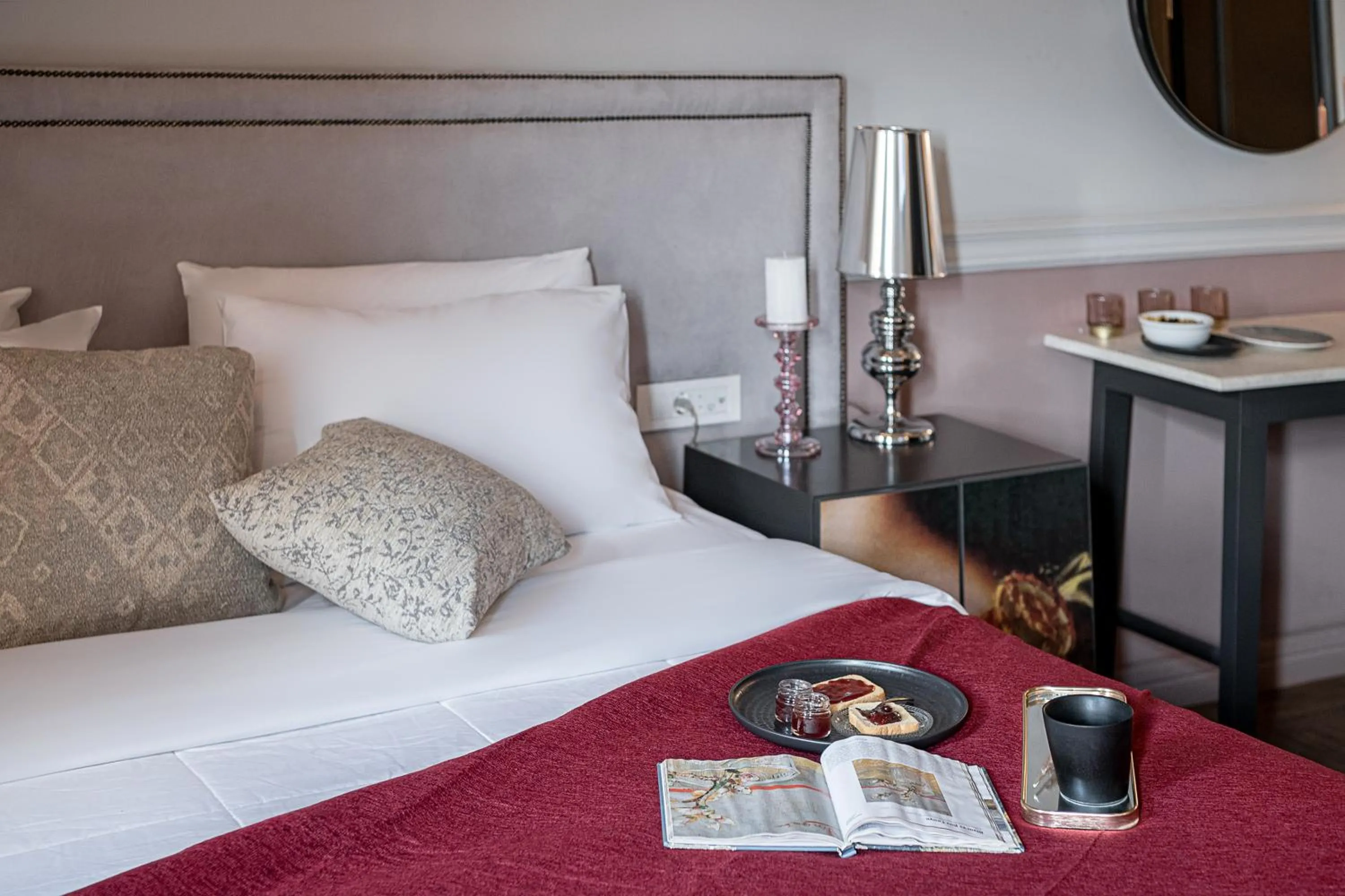 Bed in Elia Palatino Hotel