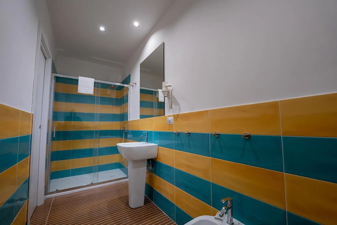 Bedroom in PC Boutique H Napoli Centro, by ClaPa Group