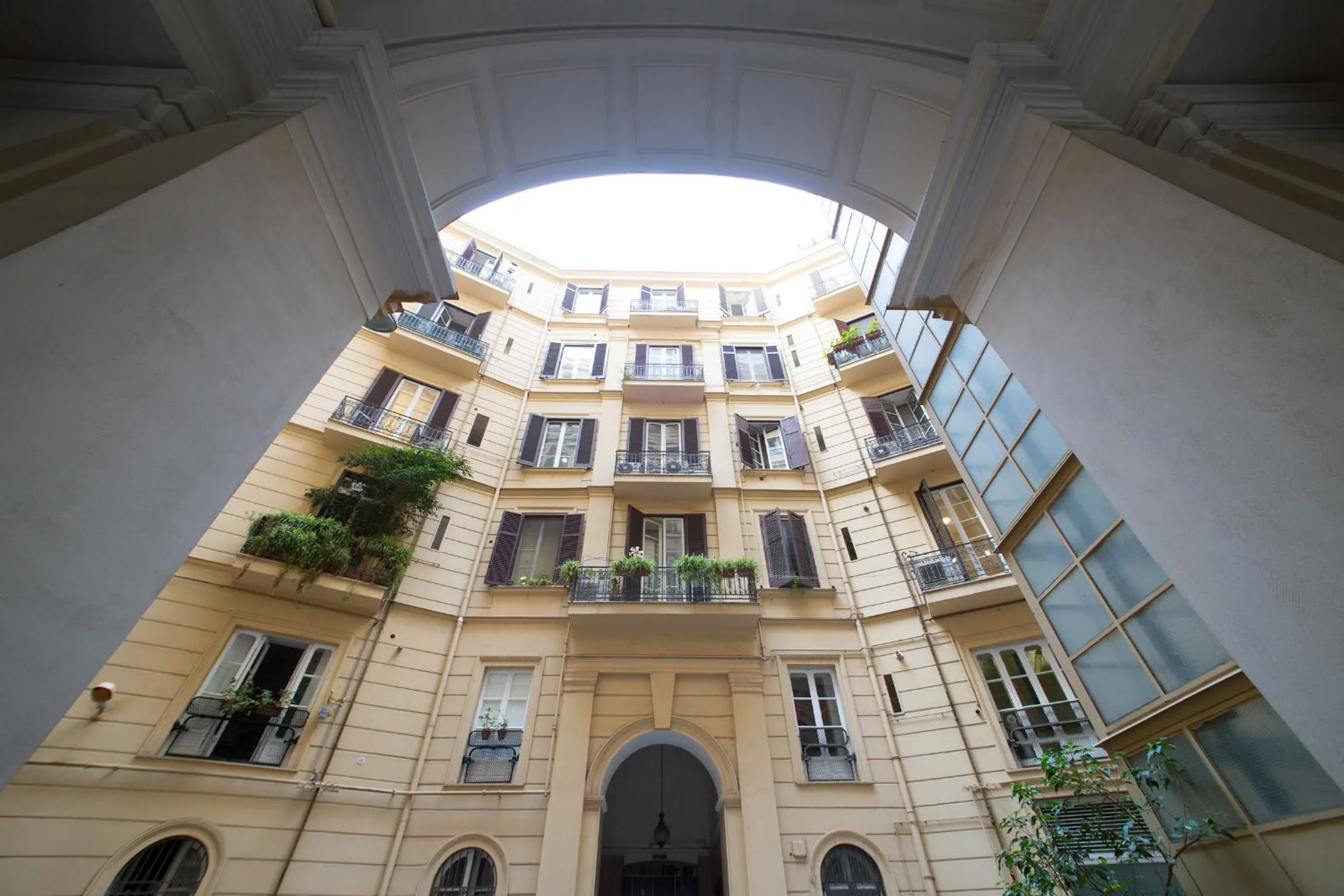 Property building in PC Boutique H Napoli Centro, by ClaPa Group