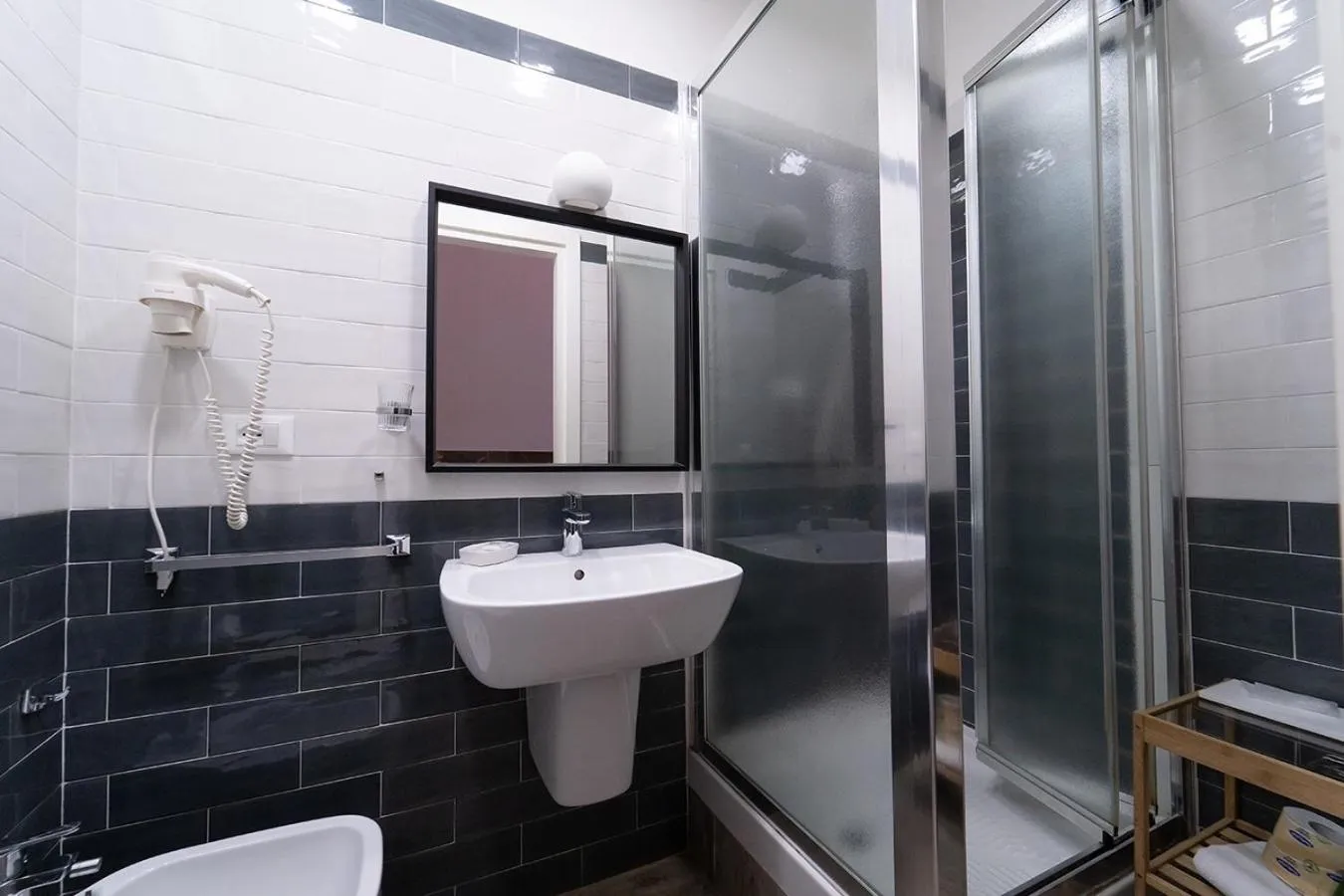 Bathroom in PC Boutique H Napoli Centro, by ClaPa Group