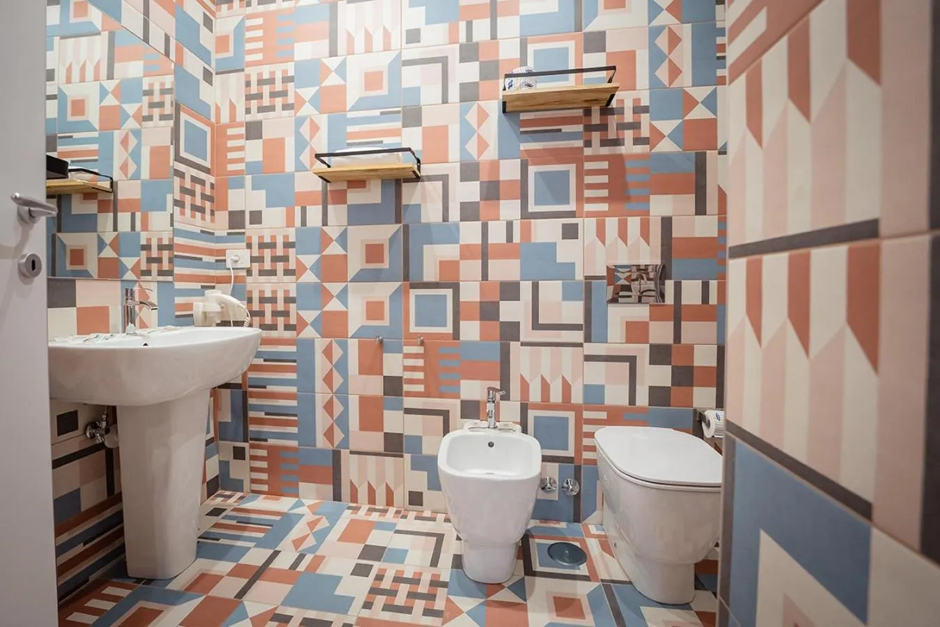 Toilet in PC Boutique H Napoli Centro, by ClaPa Group