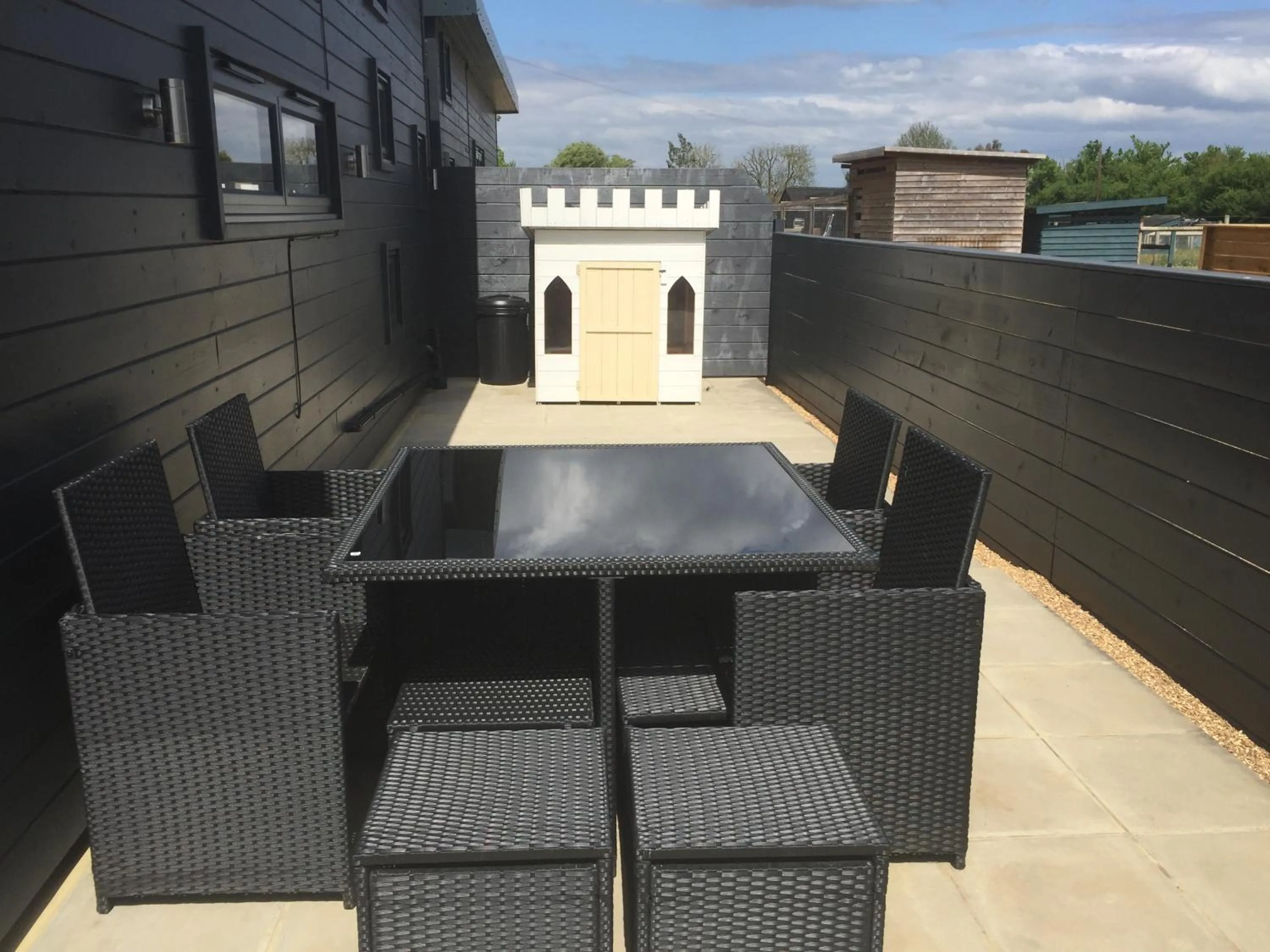 Patio in Willow Court Farm Studio South & Petting Farm, 8 mins from Legoland & Windsor, 15 mins from Lapland UK