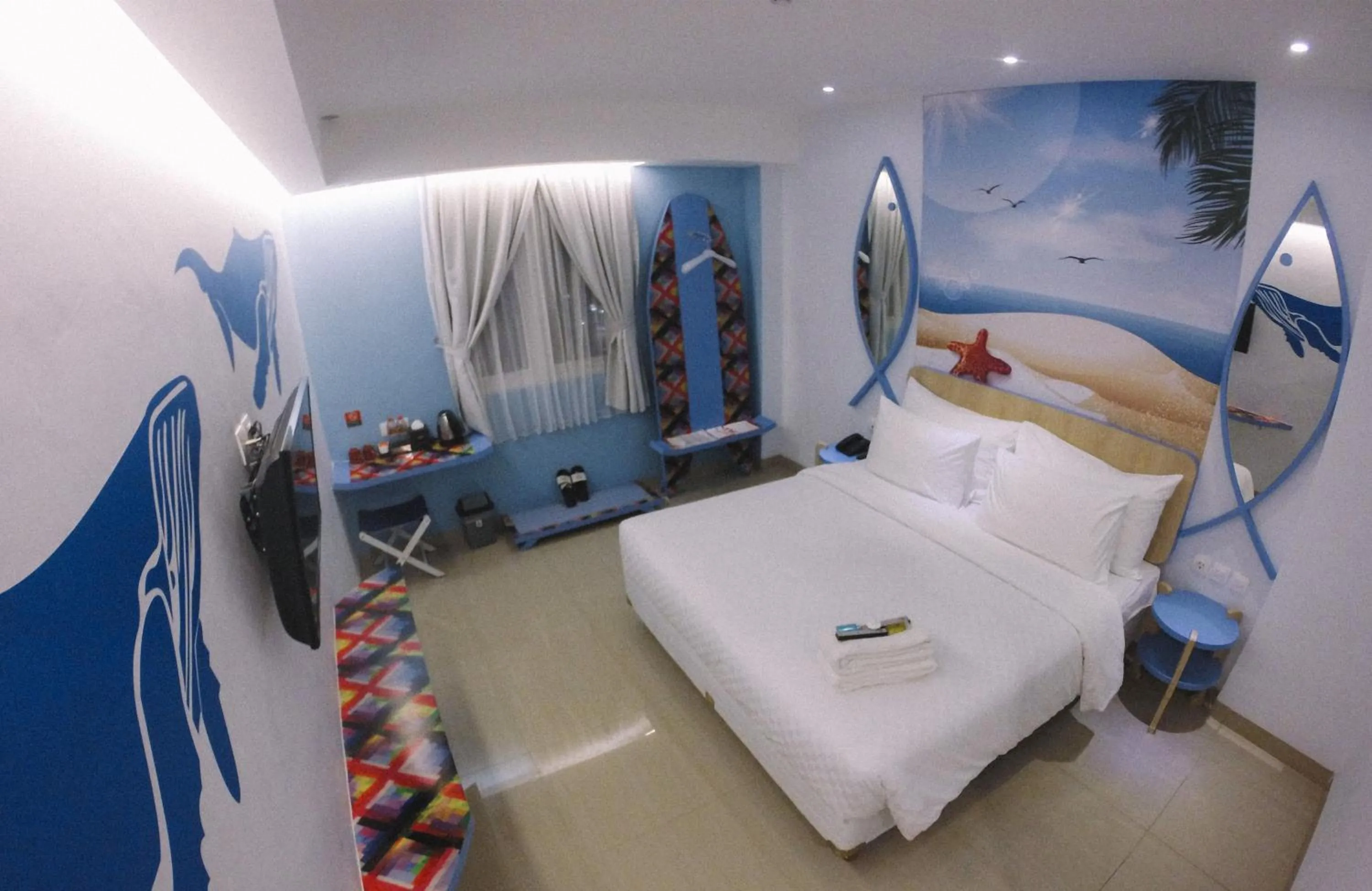 Coffee/tea facilities, Bed in Uniq Hotel