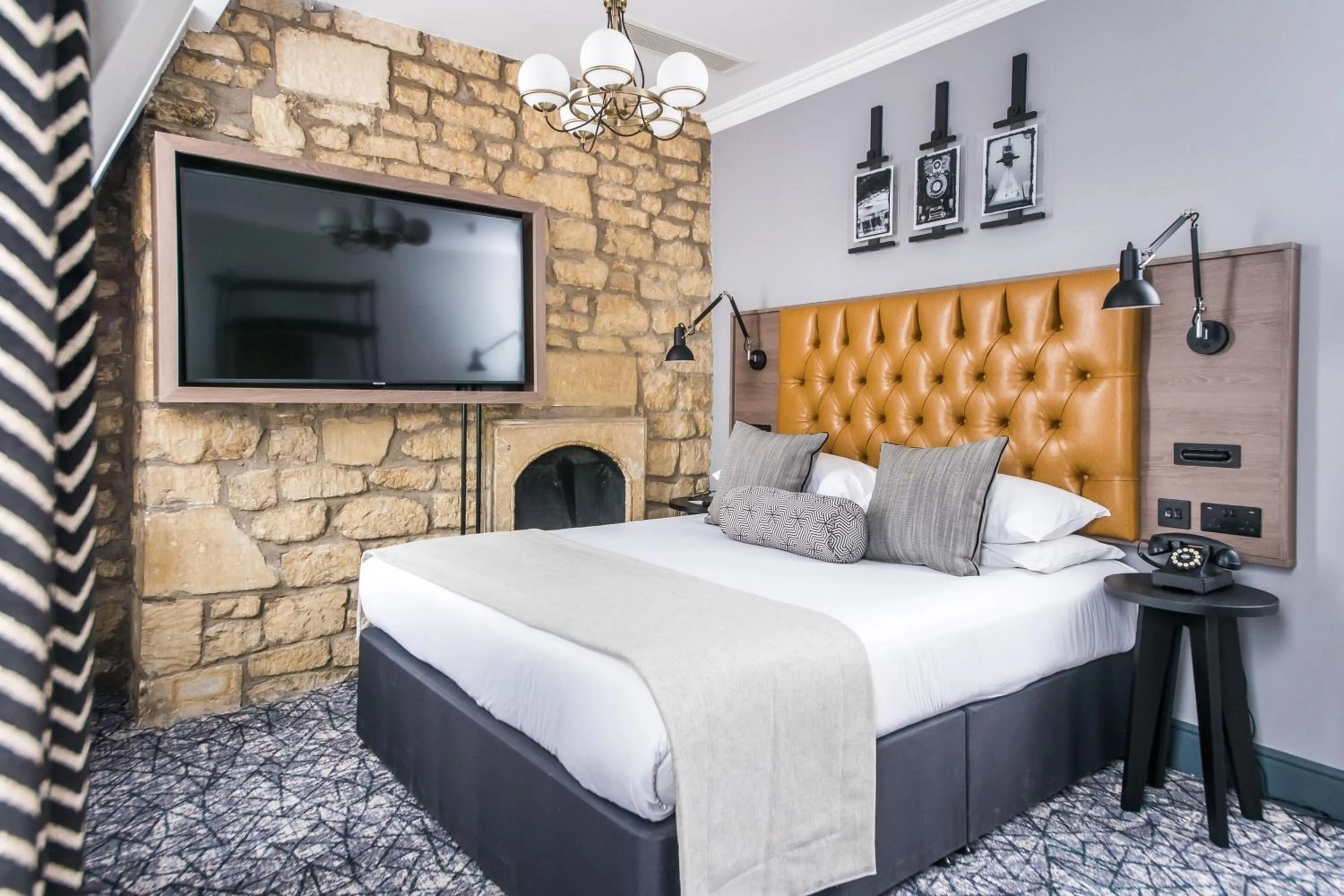 TV and multimedia, Bed in Abbey Hotel Bath, a Tribute Portfolio Hotel