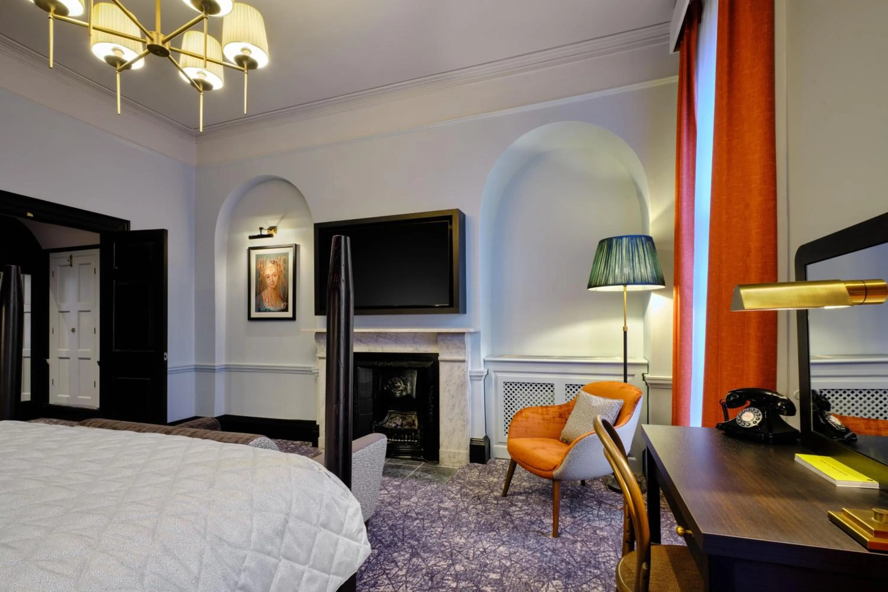 TV and multimedia, Bed in Abbey Hotel Bath, a Tribute Portfolio Hotel