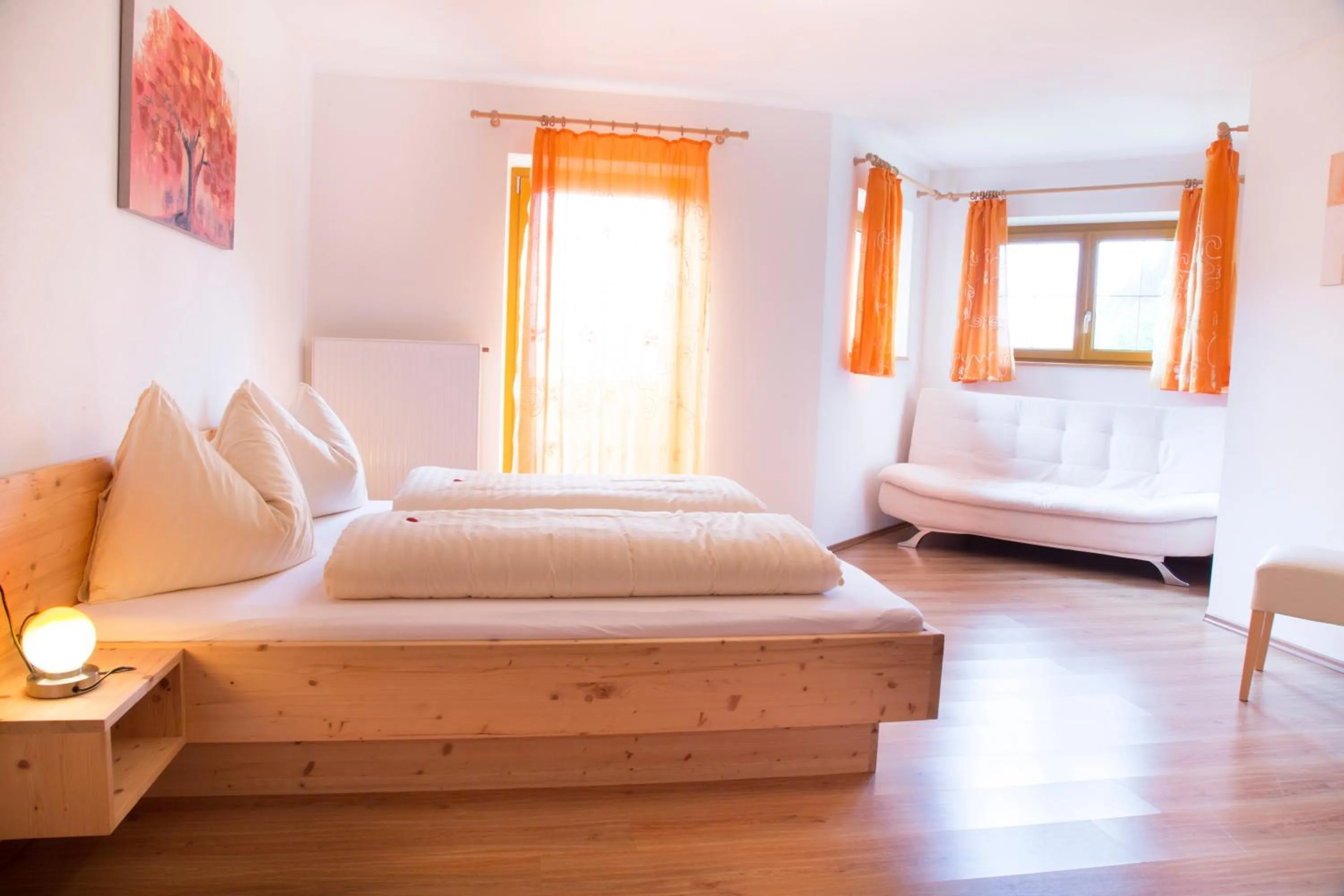 Photo of the whole room, Bed in Unterer Obereggerhof