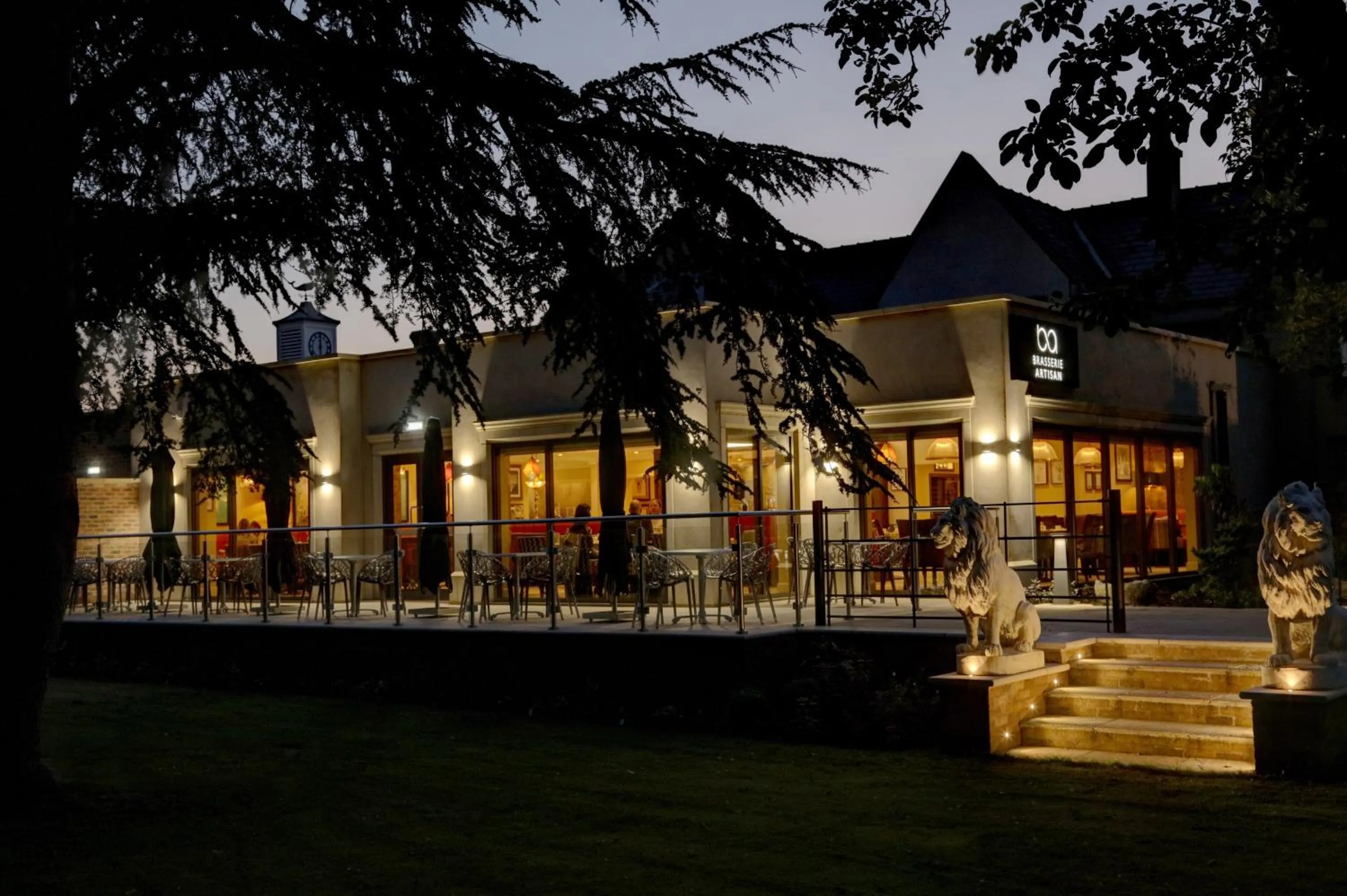 Property building in Best Western Premier Doncaster Mount Pleasant Hotel