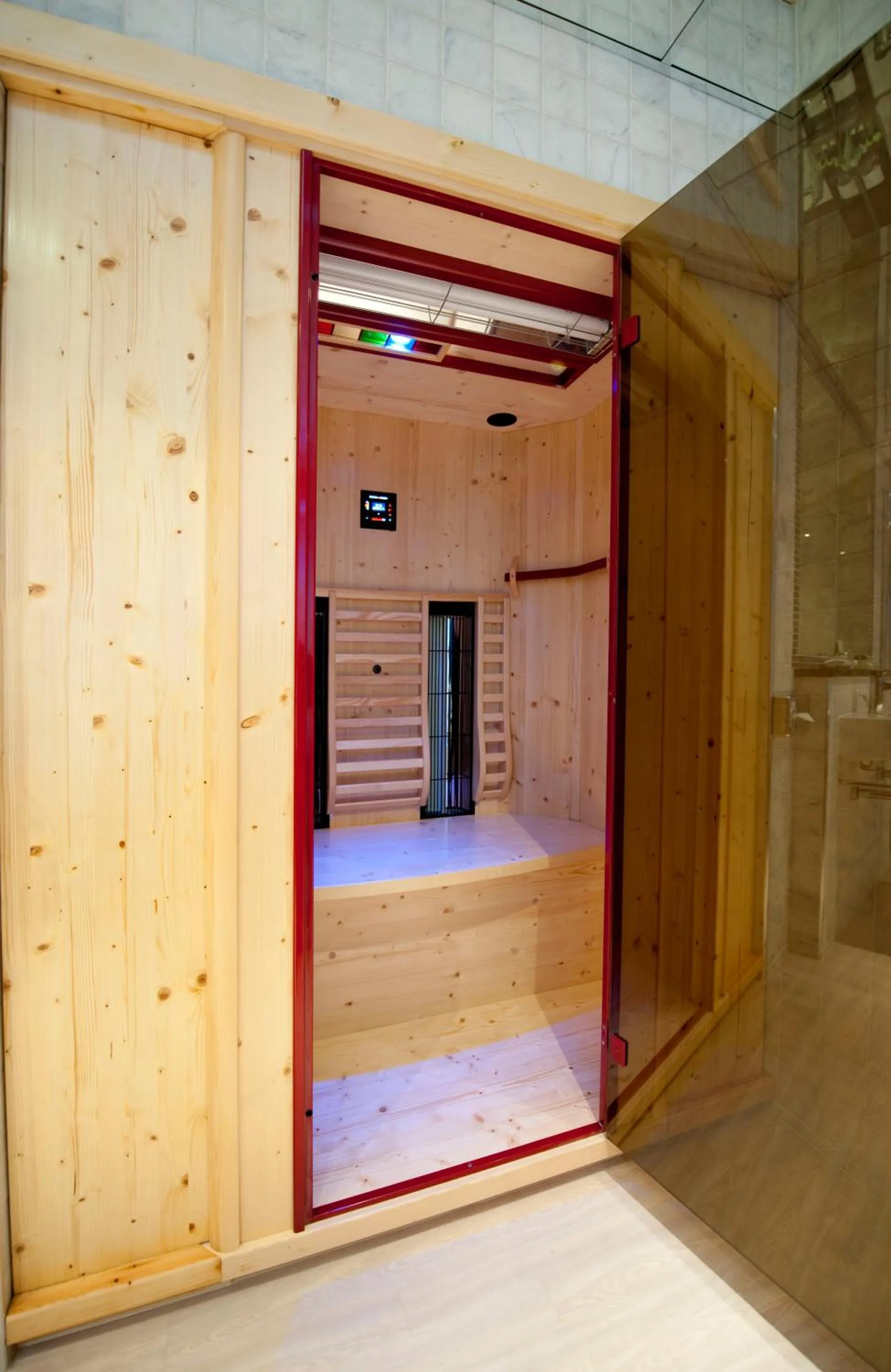 Bathroom in Best Western Premier Doncaster Mount Pleasant Hotel