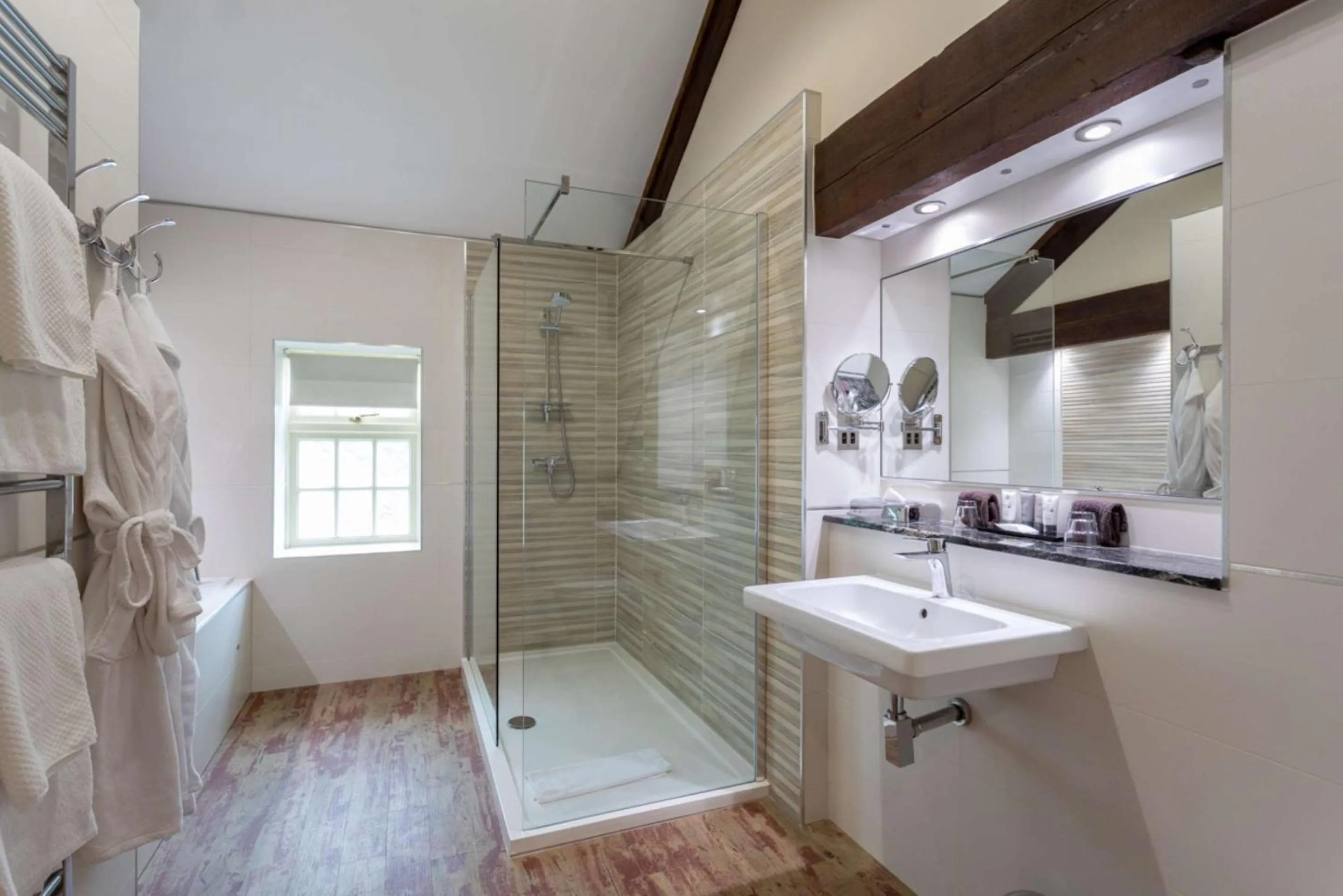 Bathroom in Best Western Premier Doncaster Mount Pleasant Hotel