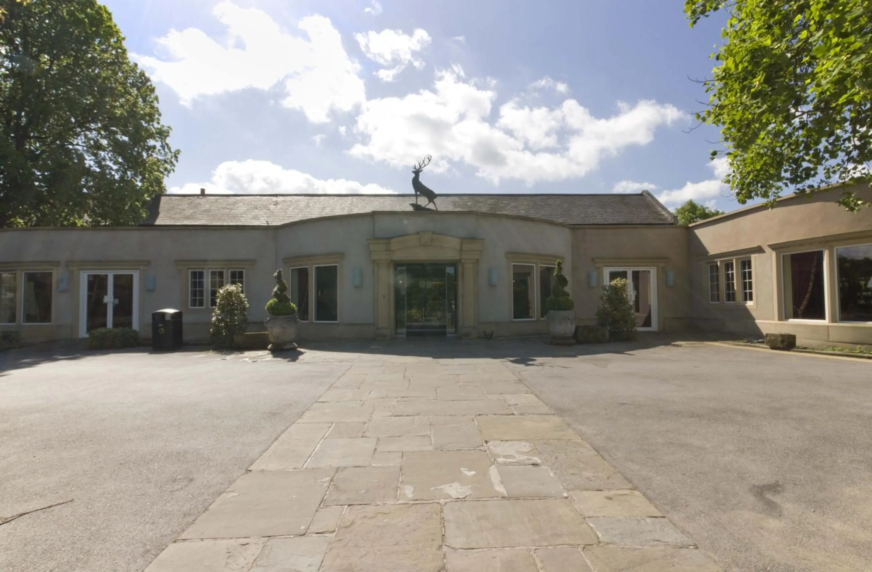 Facade/entrance in Best Western Premier Doncaster Mount Pleasant Hotel