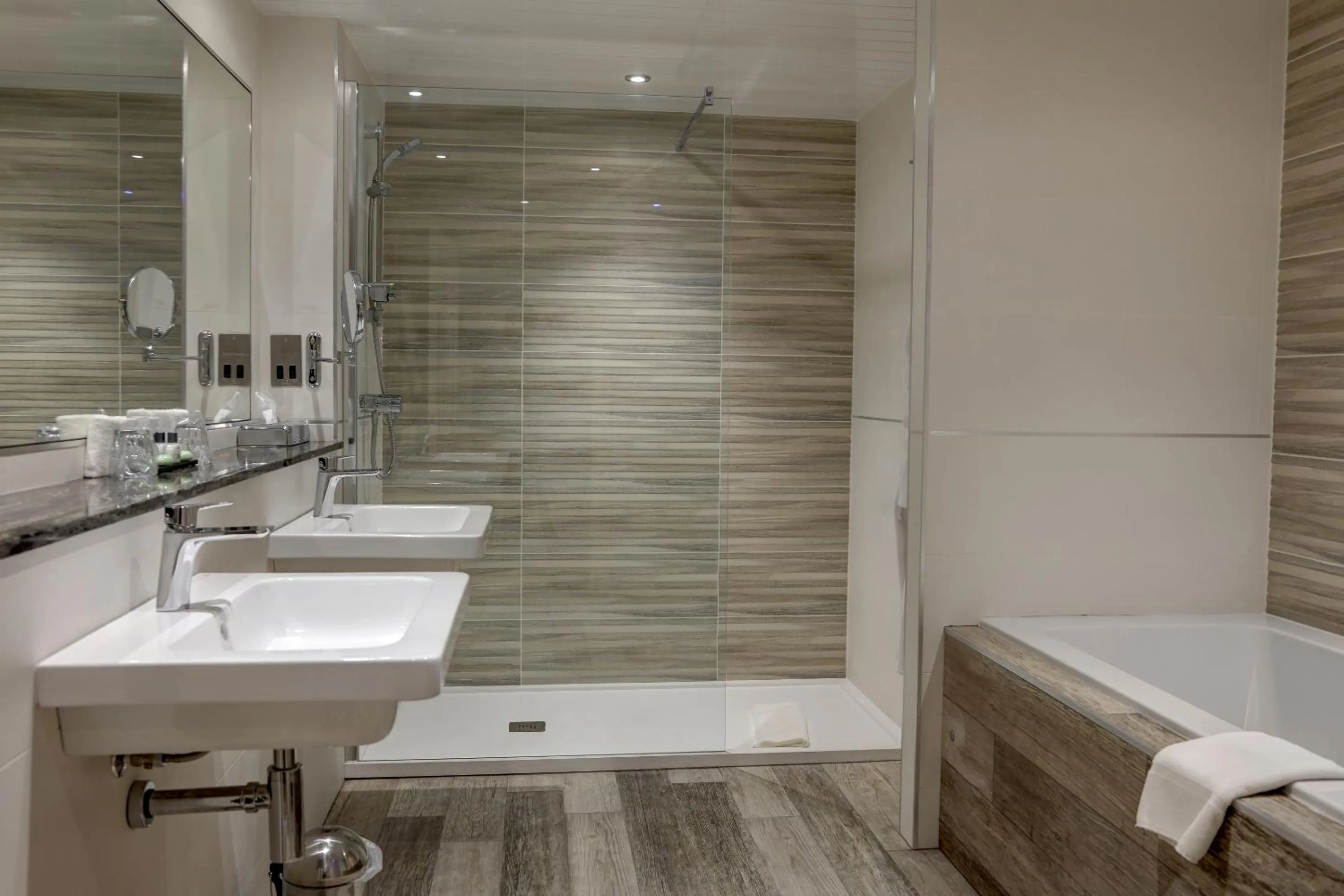 Shower in Best Western Premier Doncaster Mount Pleasant Hotel