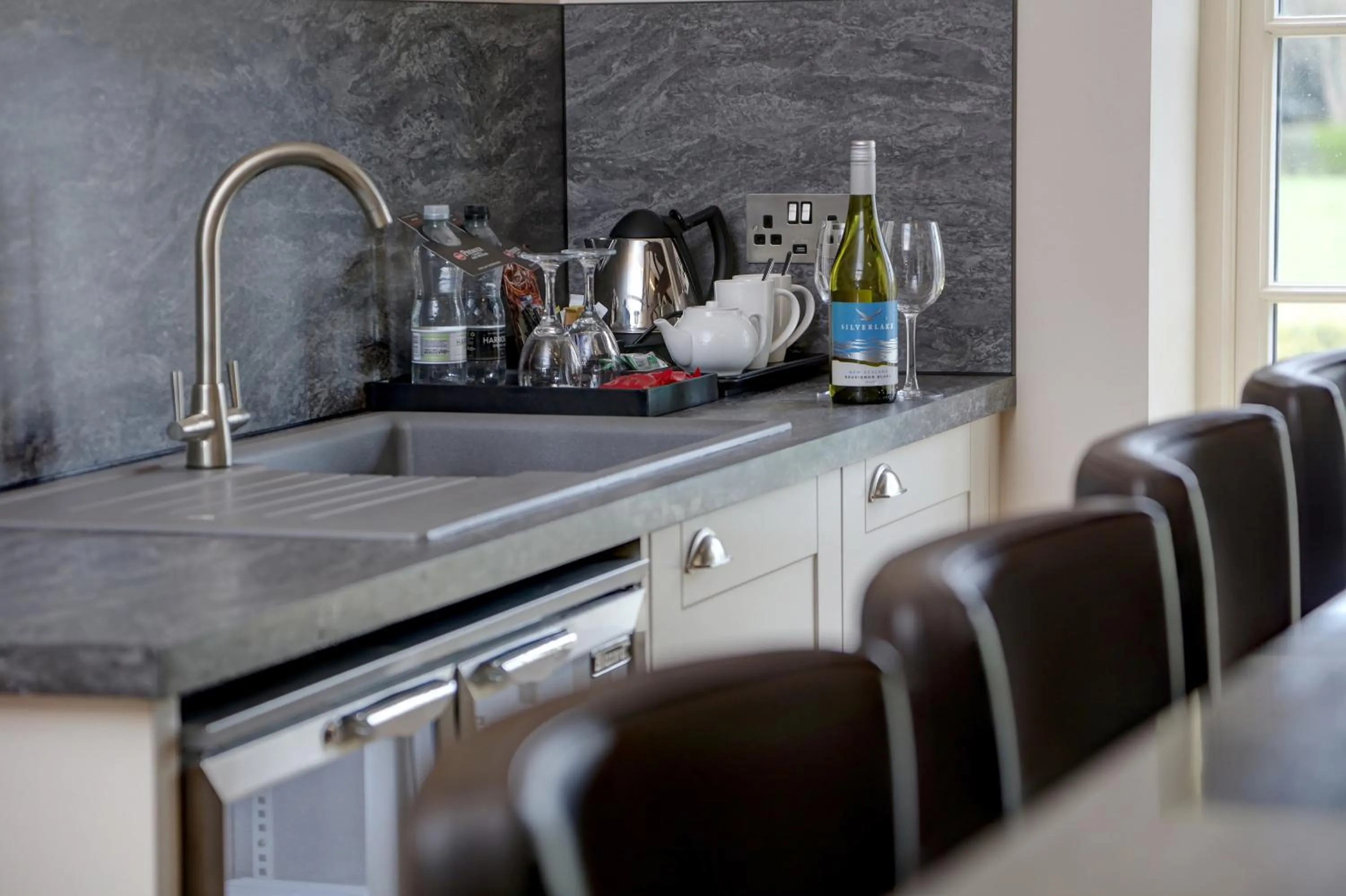 Kitchen or kitchenette in Best Western Premier Doncaster Mount Pleasant Hotel