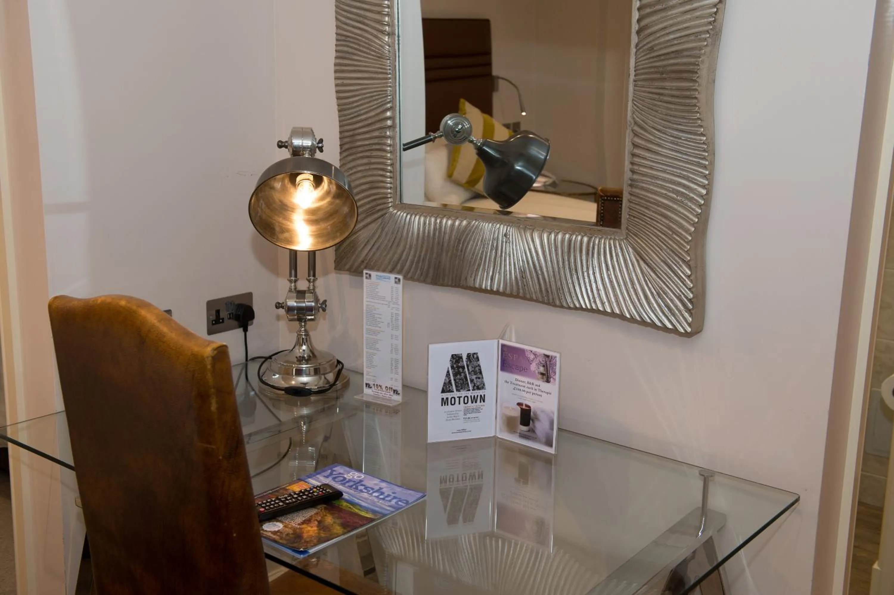 Seating area in Best Western Premier Doncaster Mount Pleasant Hotel