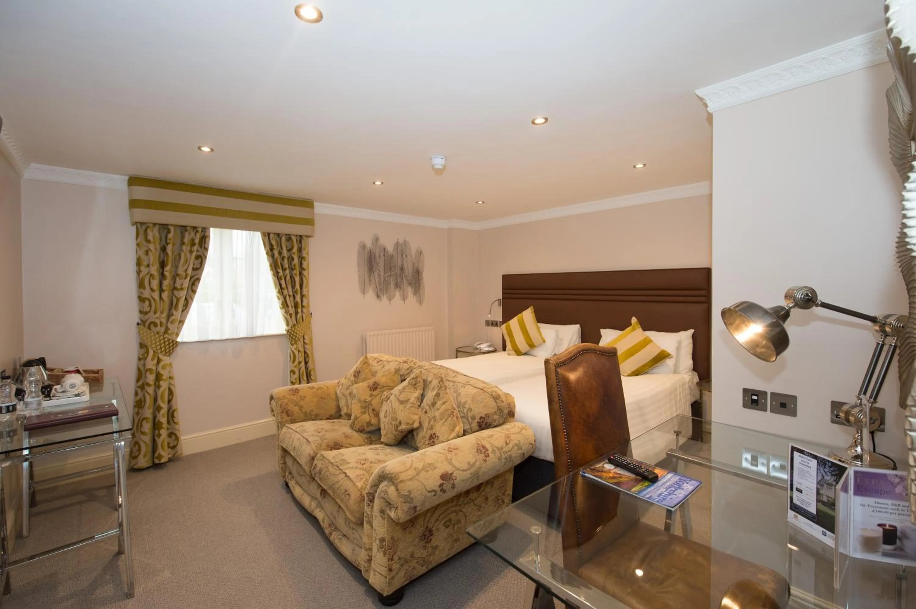 Photo of the whole room in Best Western Premier Doncaster Mount Pleasant Hotel