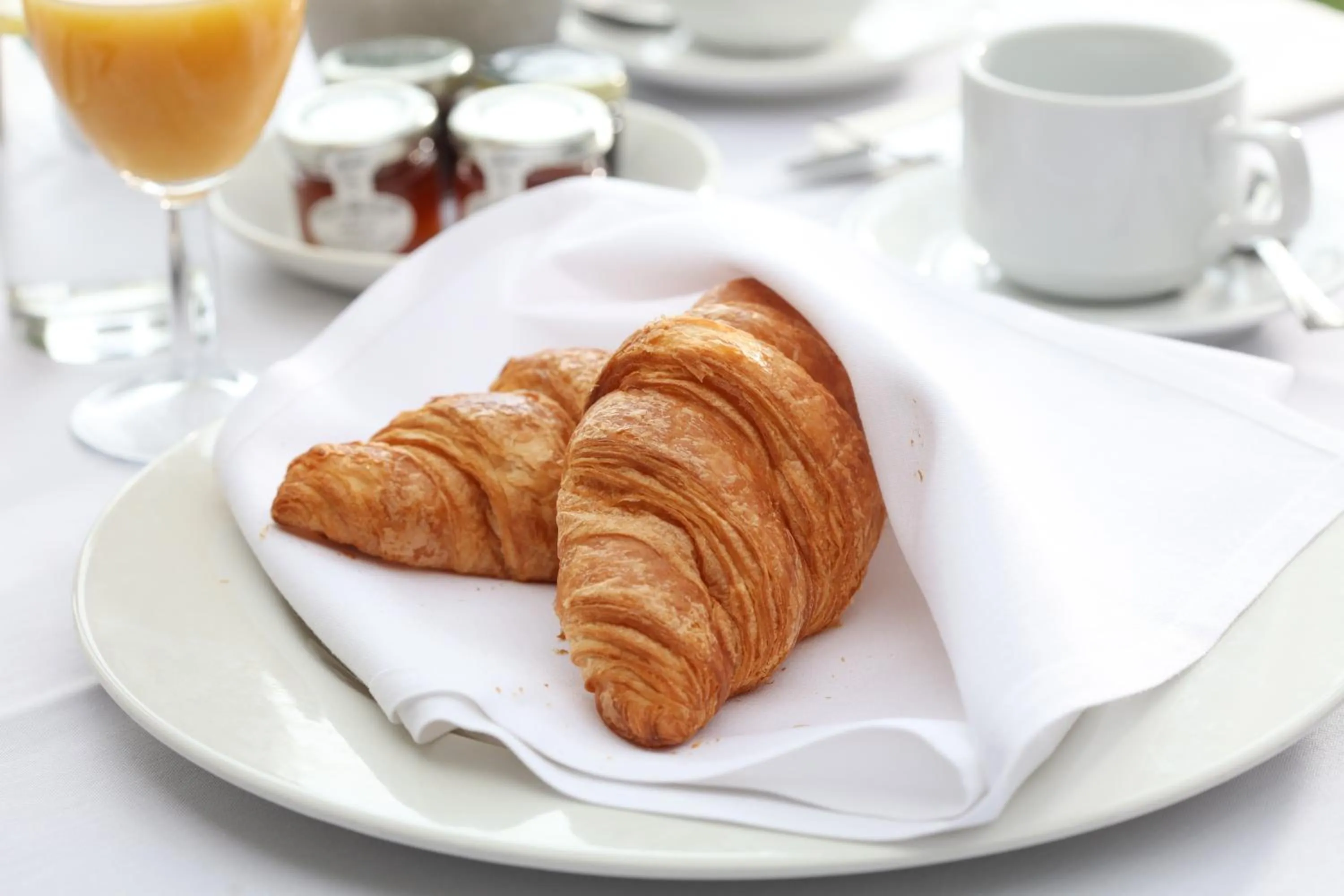 Breakfast in Best Western Claydon Hotel