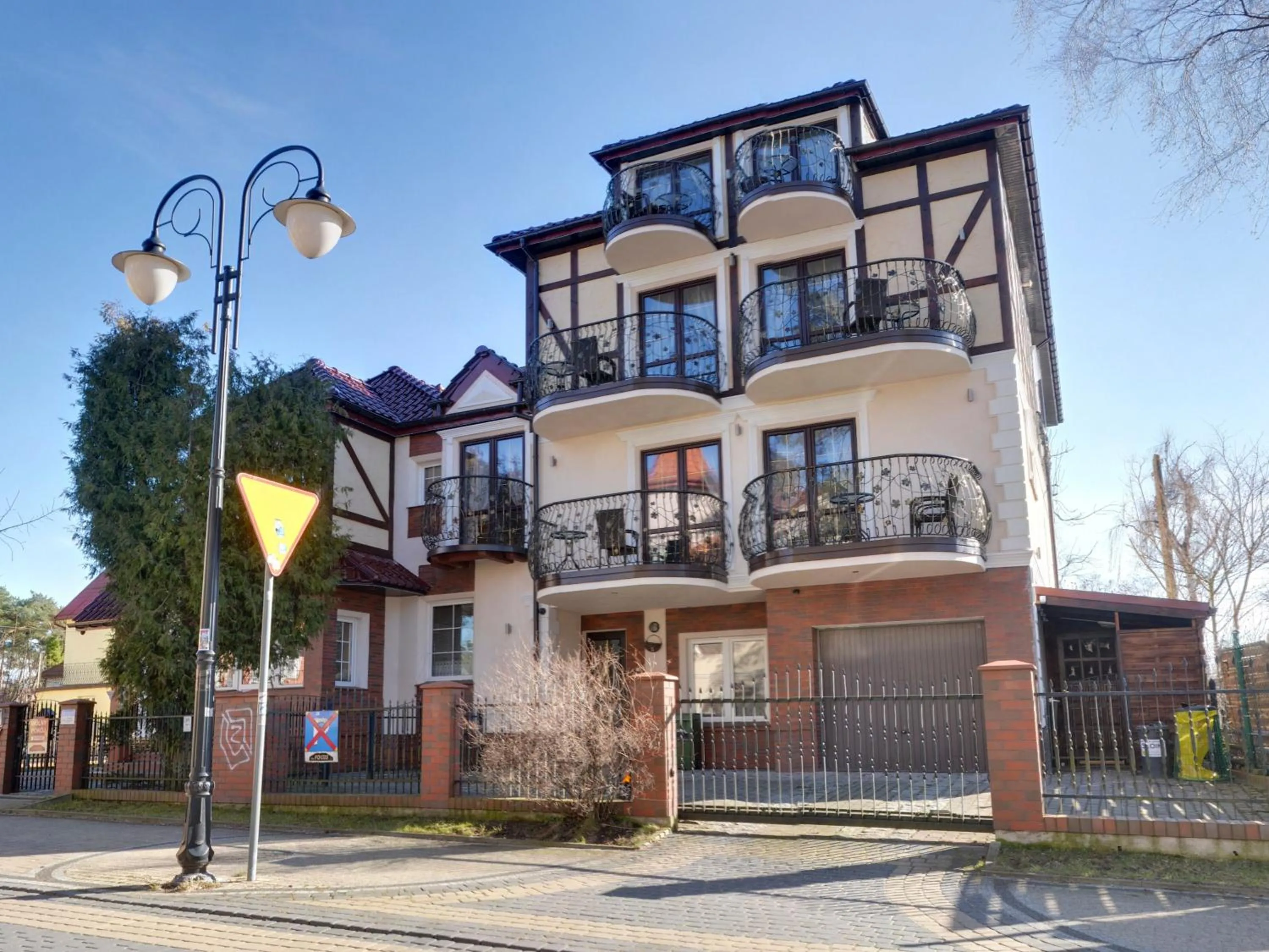 Property building in Willa Focus