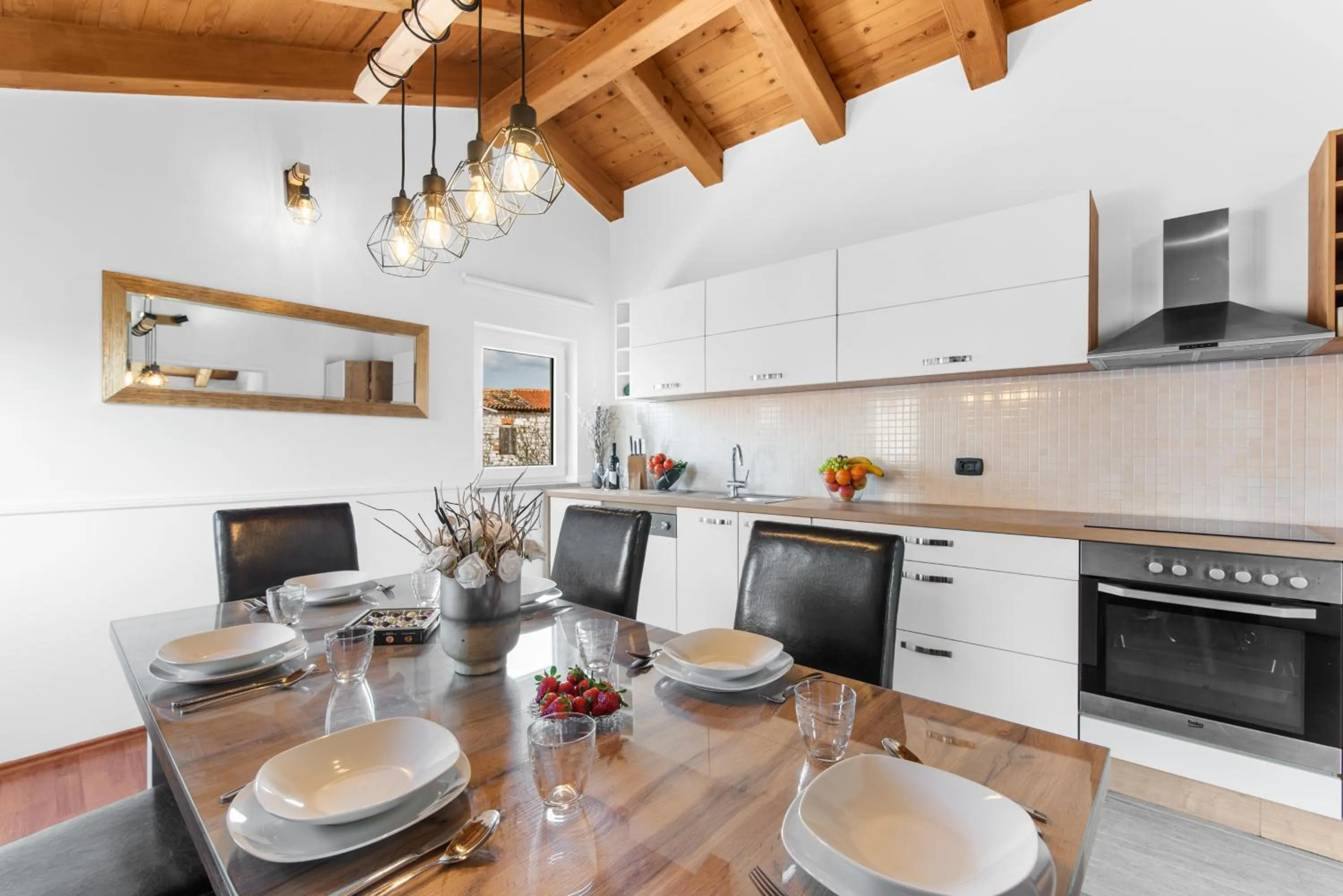 Kitchen or kitchenette in The Village