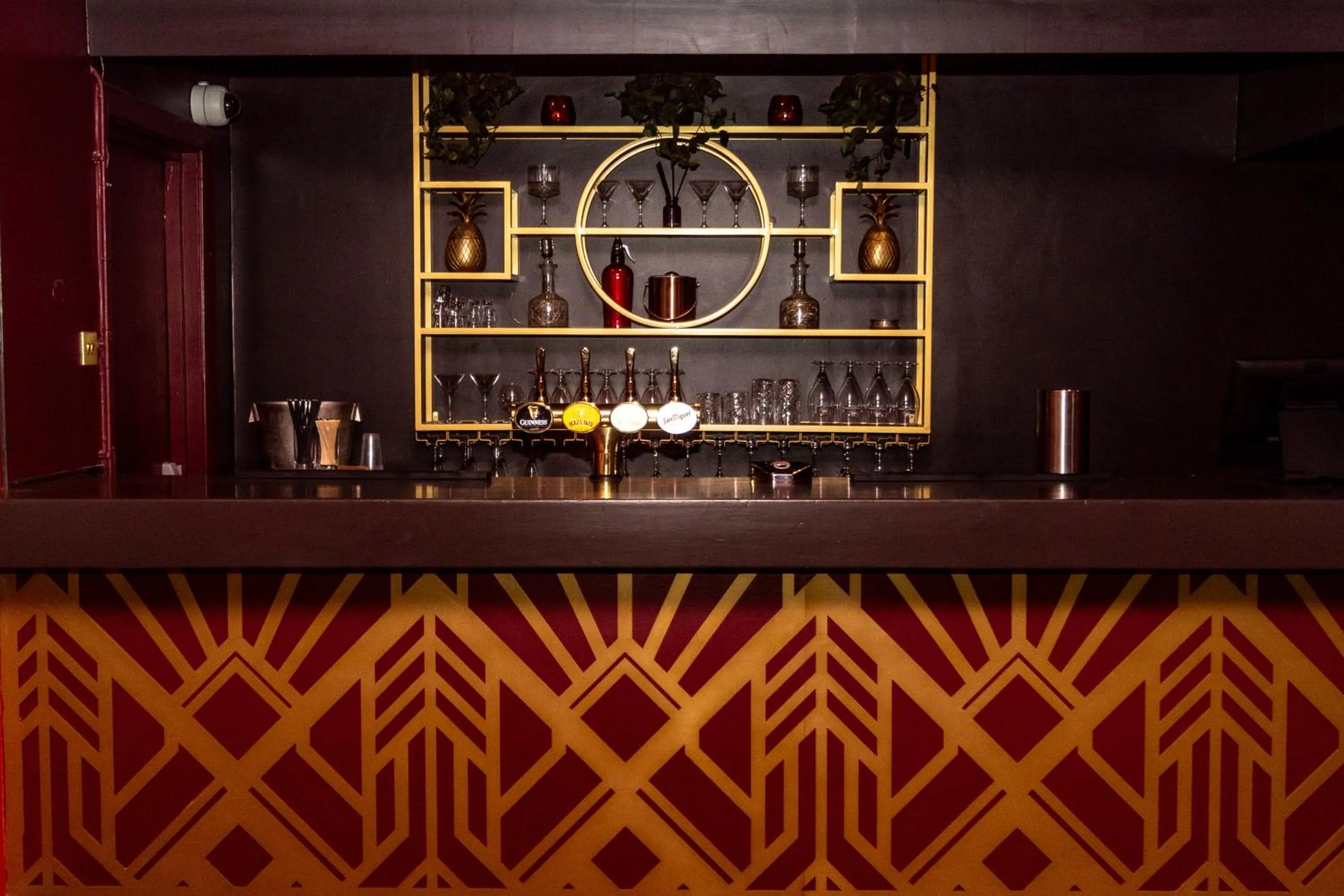 Lounge or bar in The Lansdowne, Eastbourne