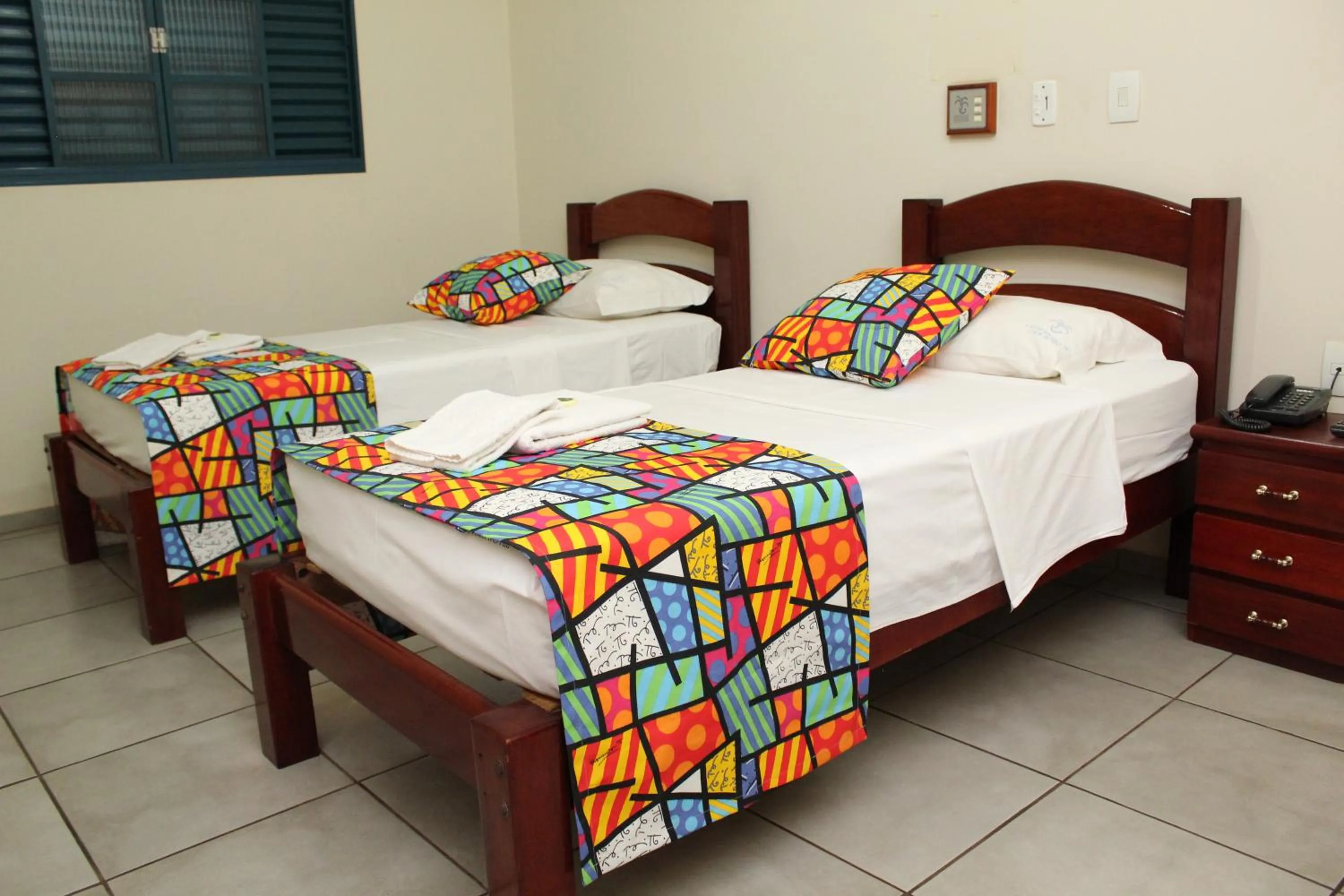 Bed in Grandes Lagos Park Hotel