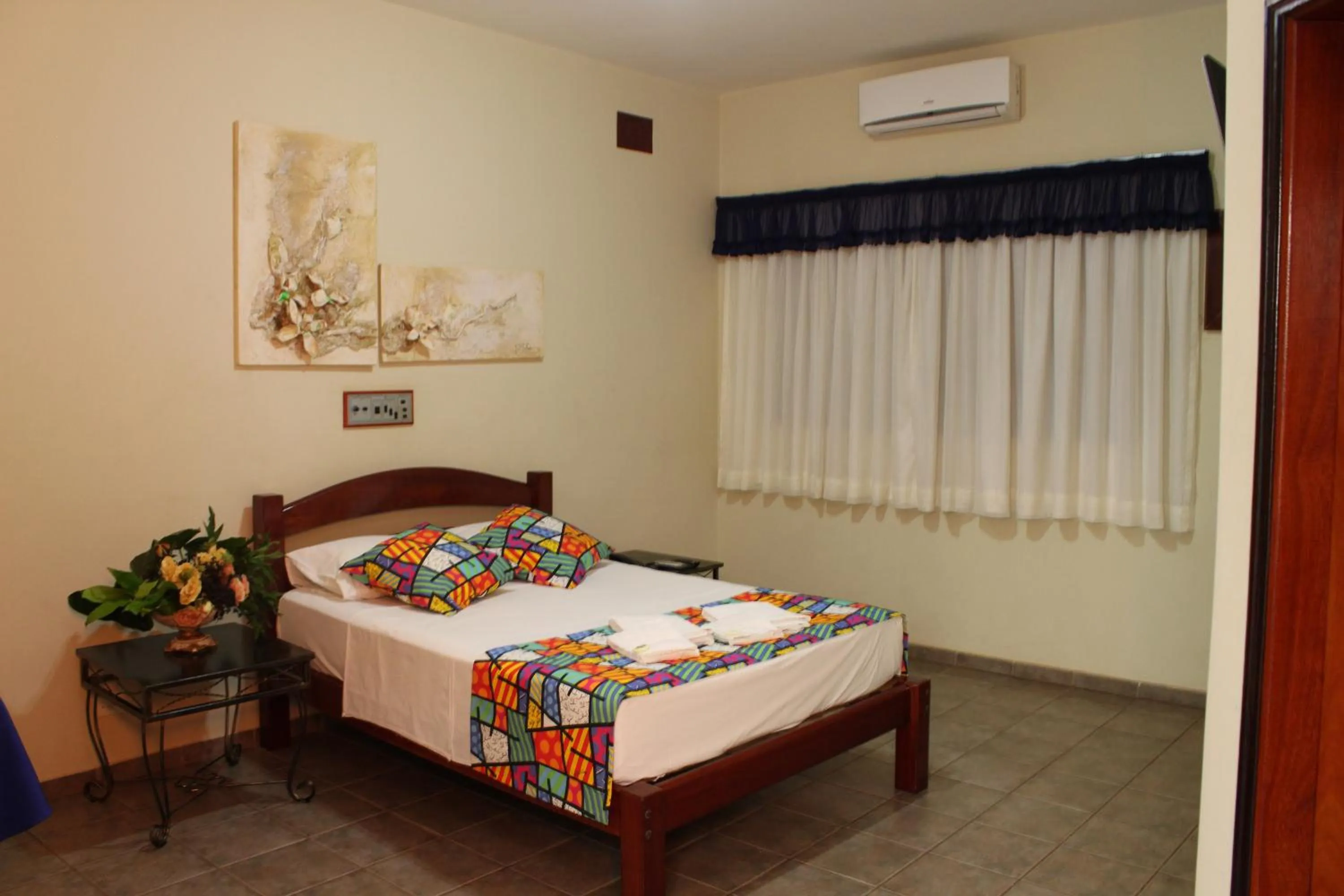 Bed in Grandes Lagos Park Hotel