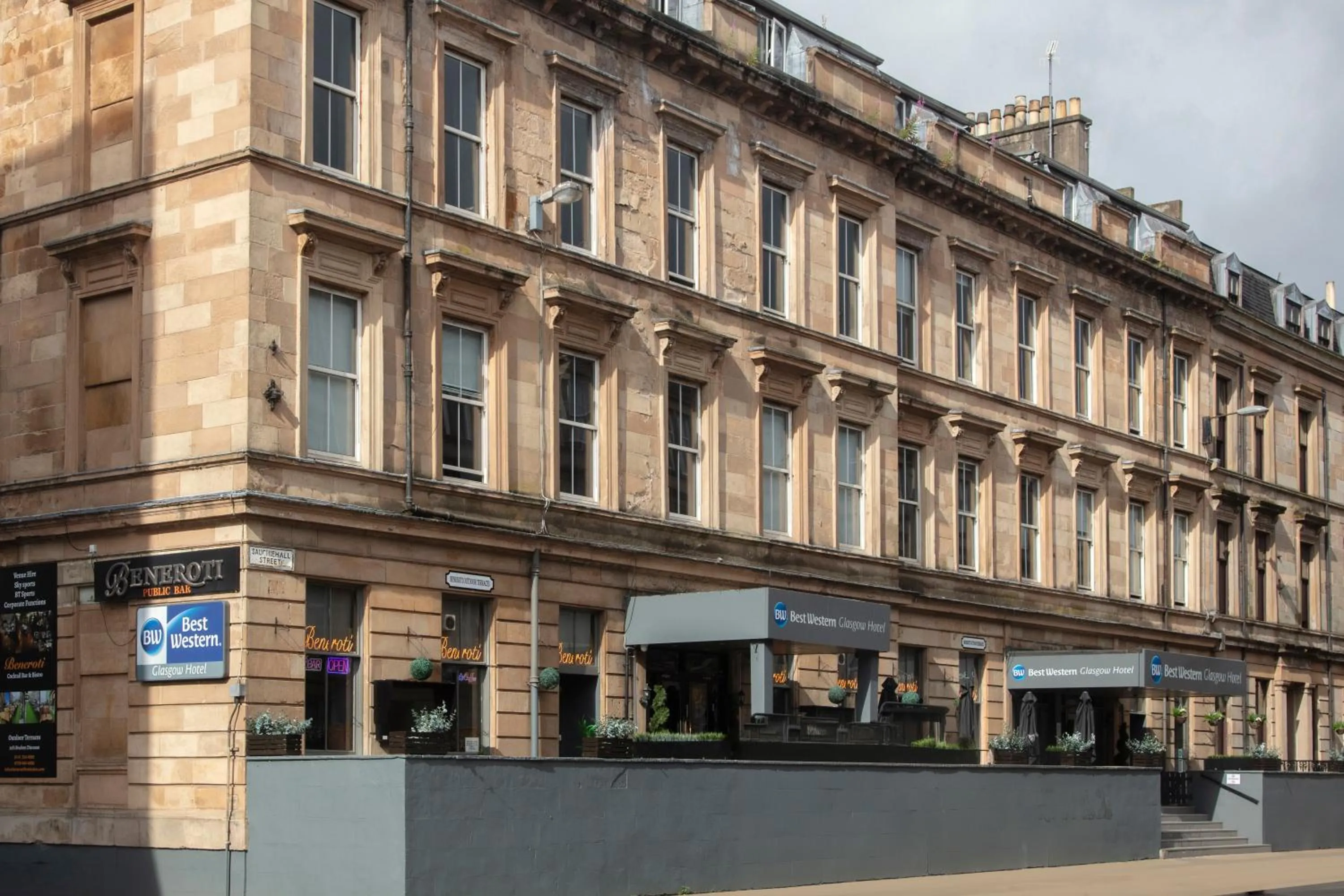 Property building in Best Western Glasgow Hotel
