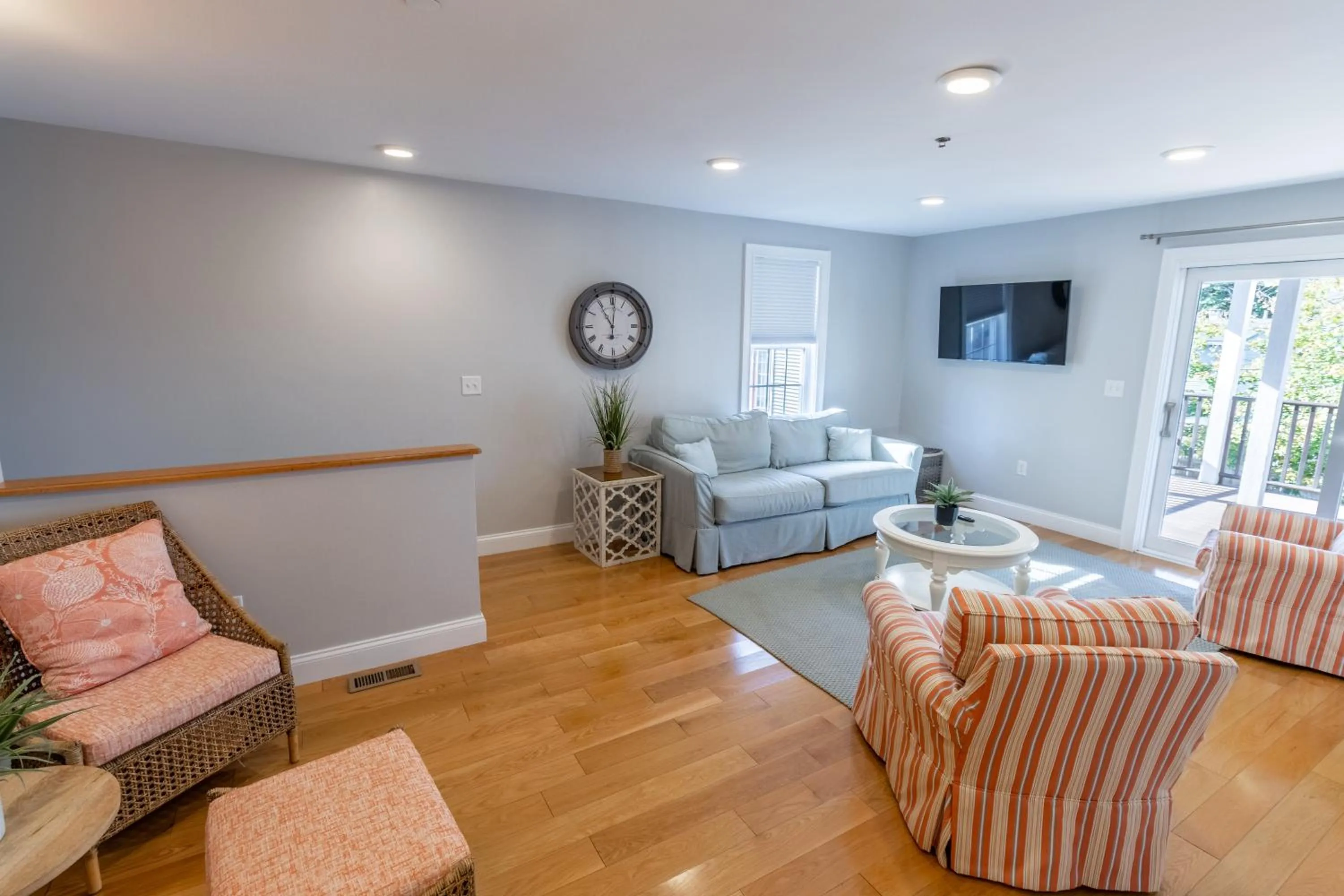 The Newport Lofts - 617 Thames Street