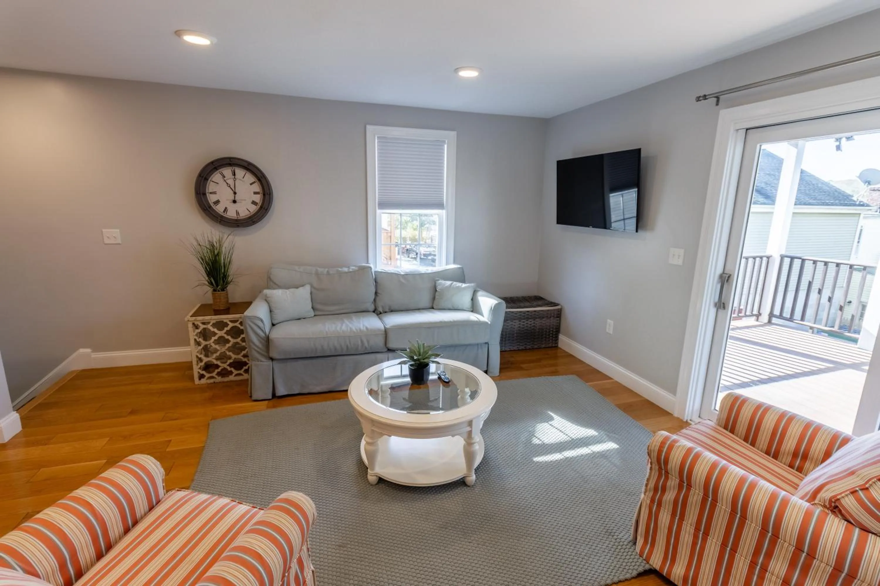 The Newport Lofts - 617 Thames Street