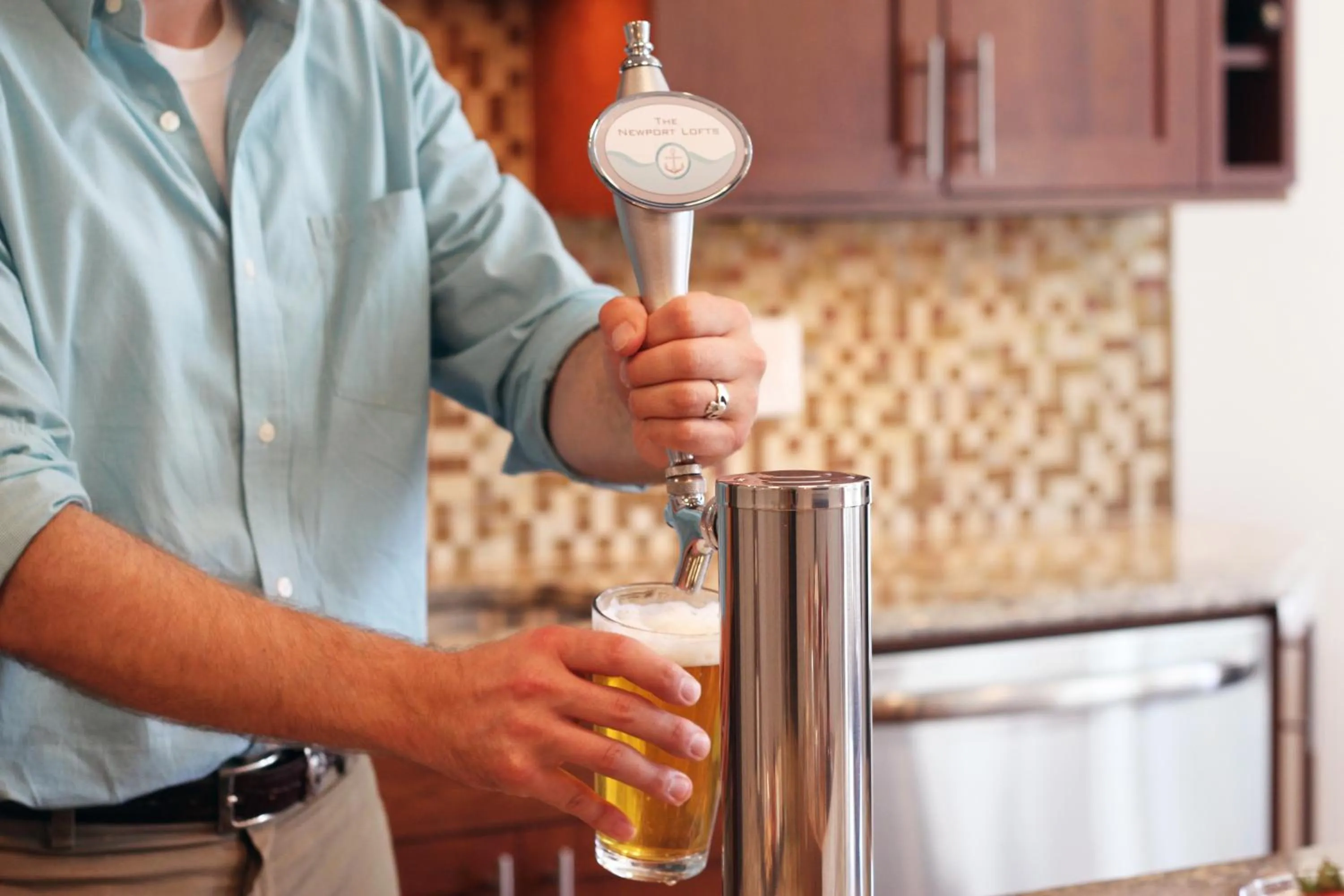 Alcoholic drinks in The Newport Lofts - 548 Thames Street