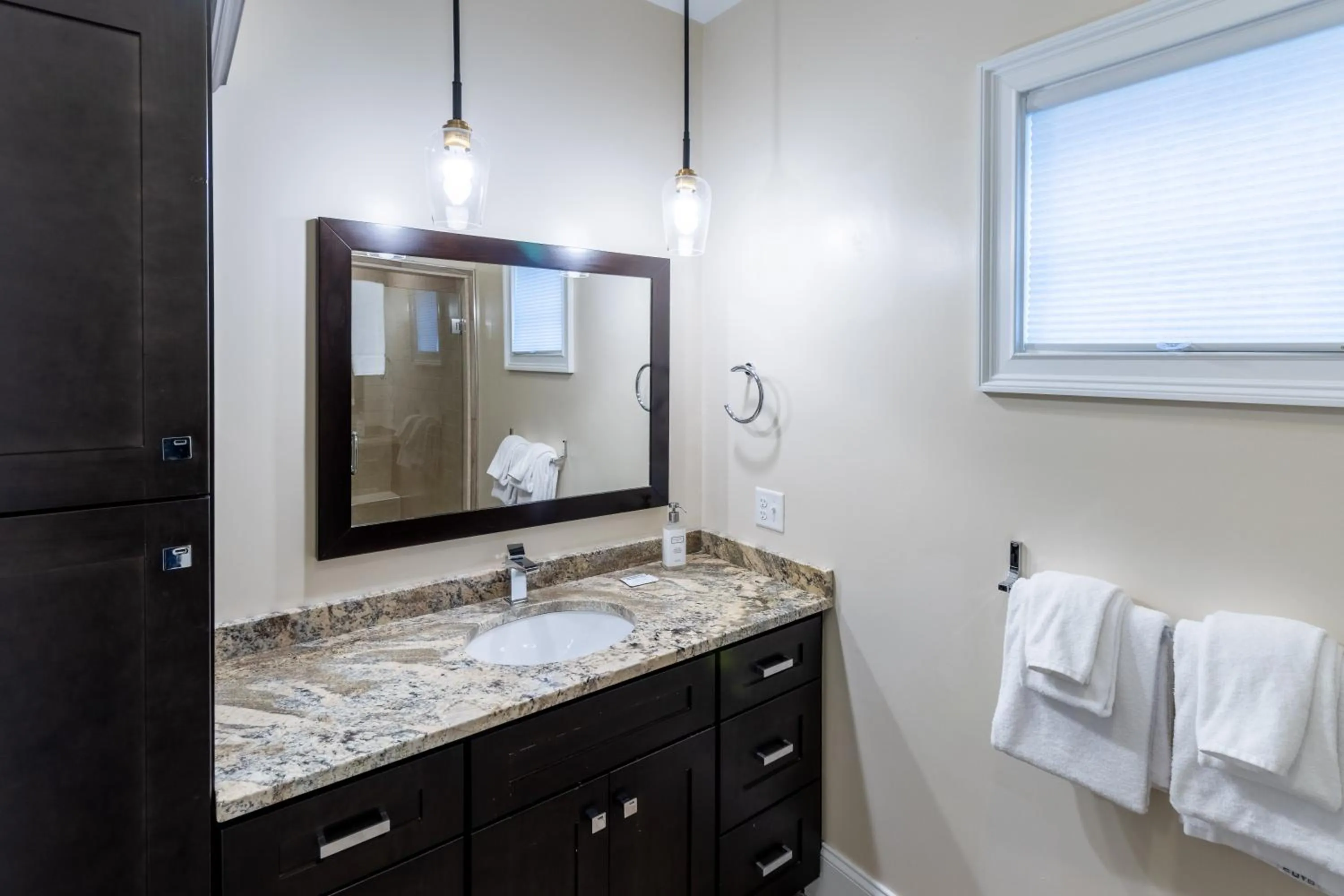 The Newport Lofts - 611 Thames Street