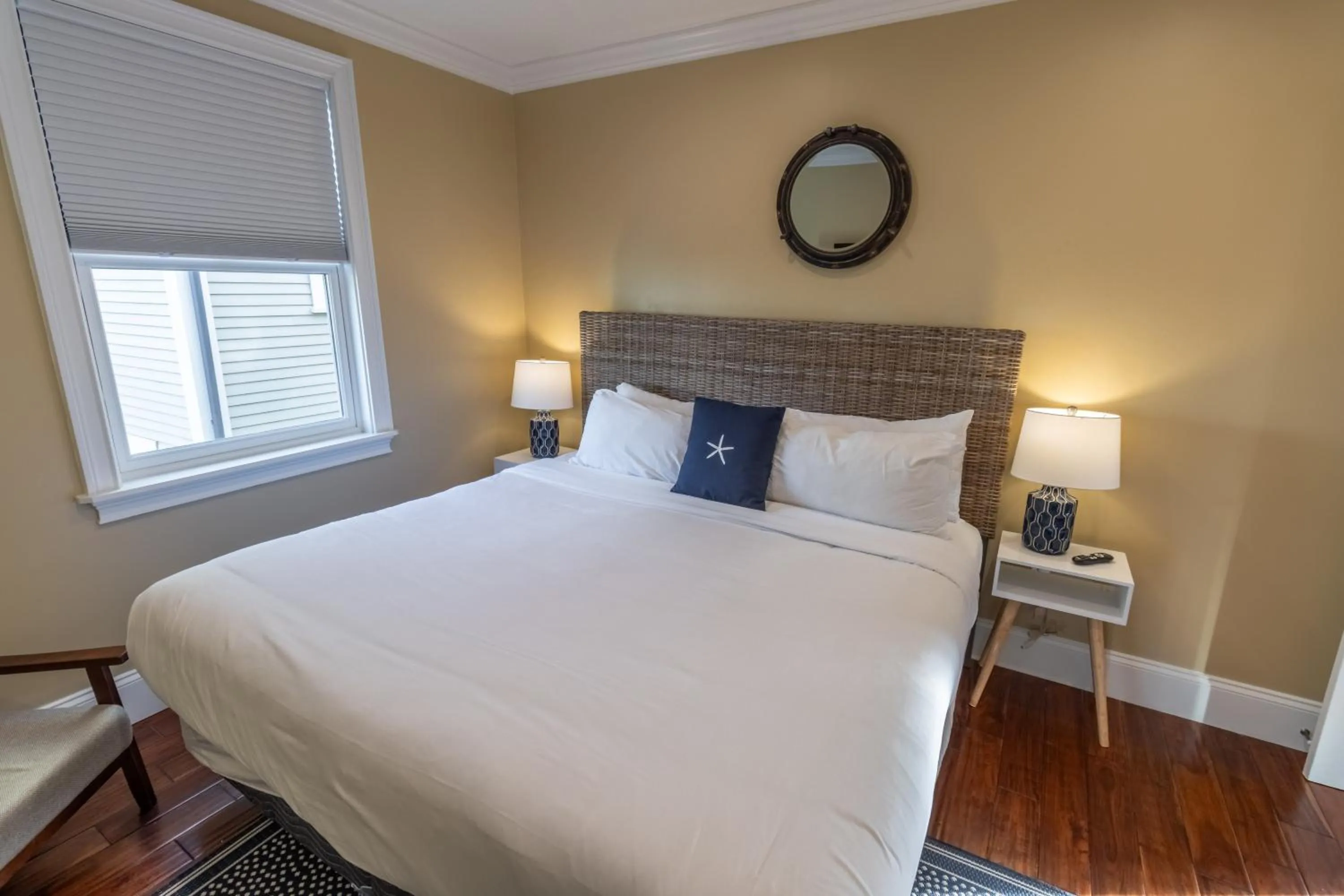 Bed in The Newport Lofts - 546 Thames Street