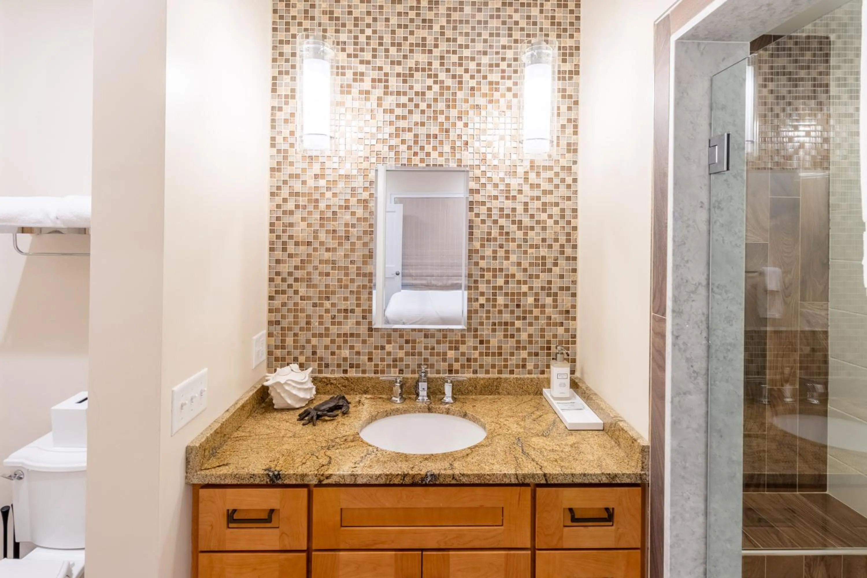 The Newport Lofts - 546 Thames Street