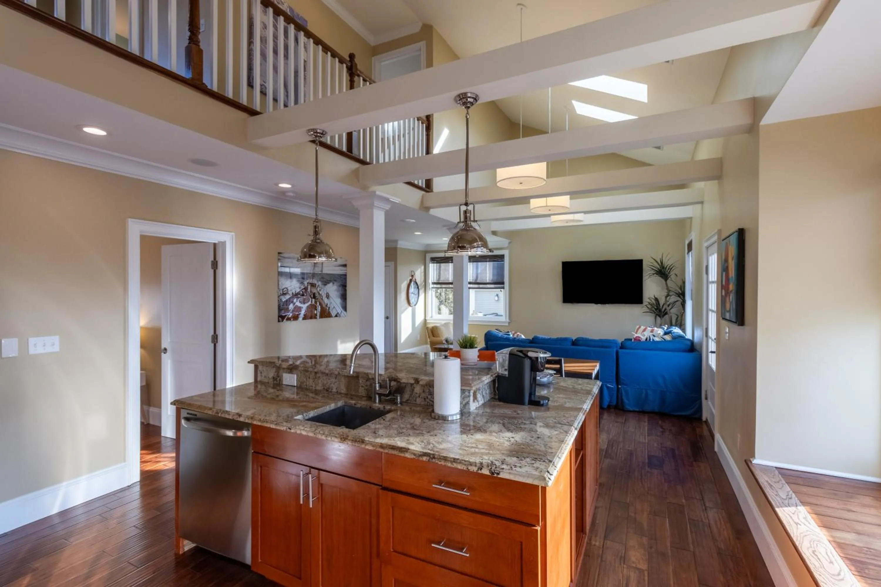 The Newport Lofts - 546 Thames Street