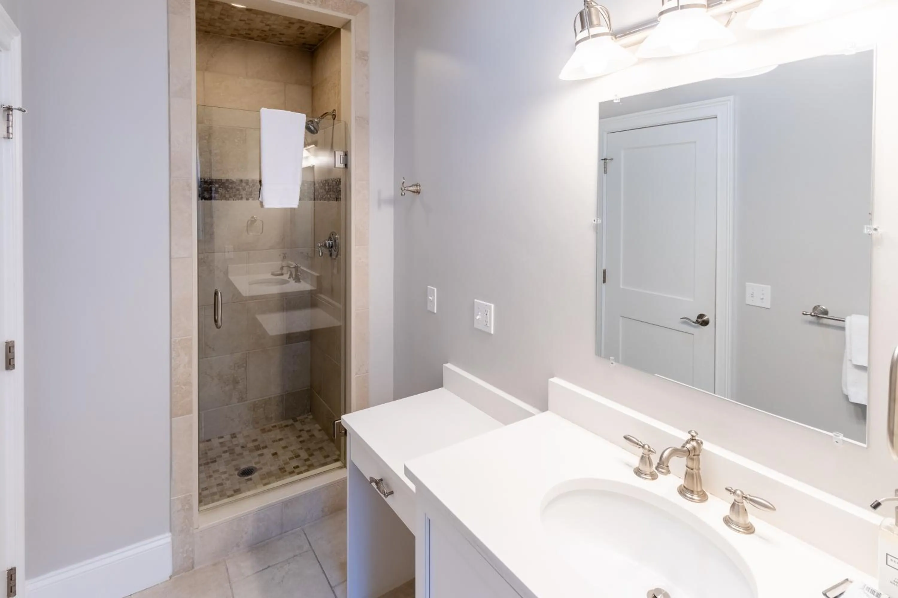 The Newport Lofts - 546 Thames Street