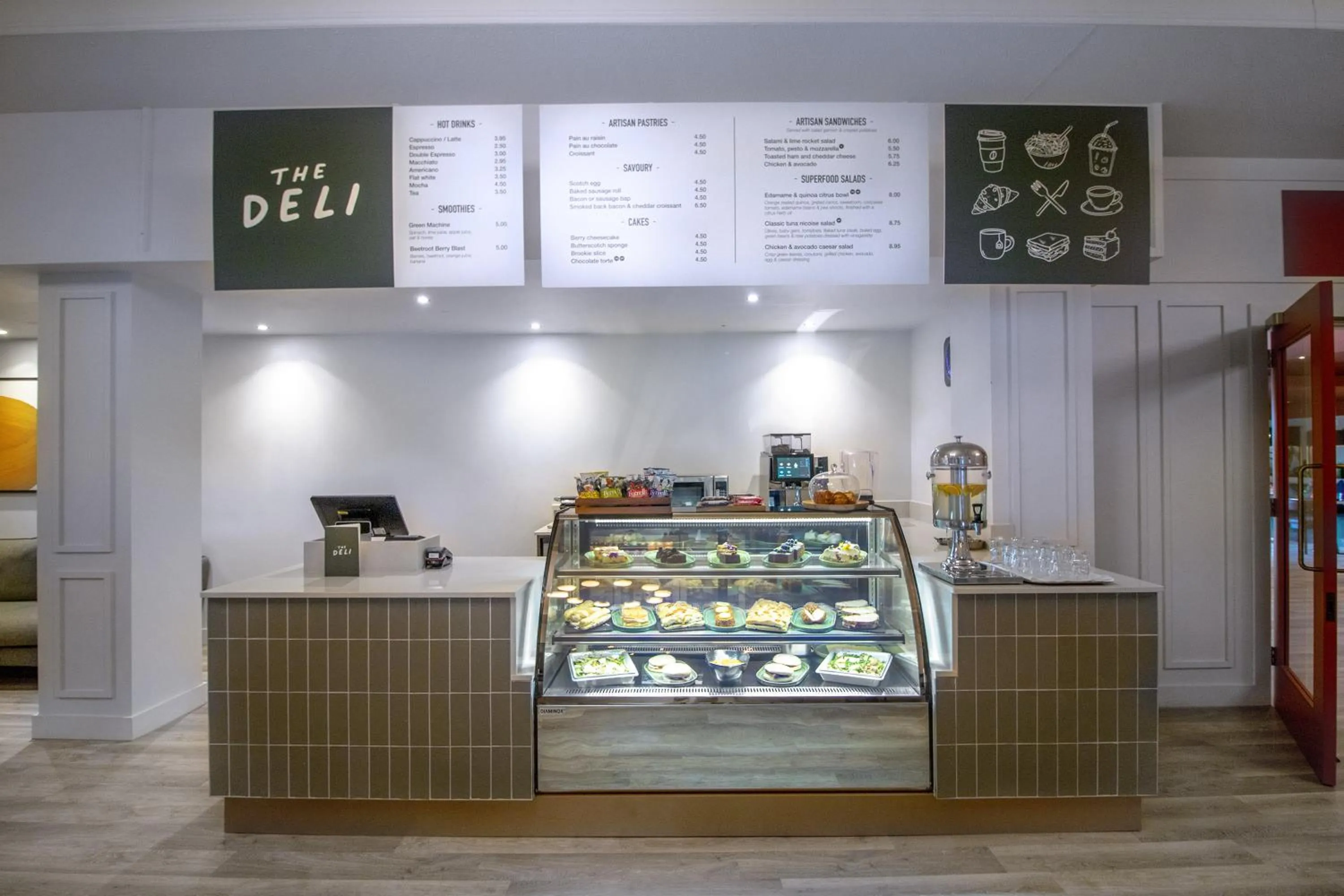 Lobby or reception in voco Rockingham Forest Corby by IHG