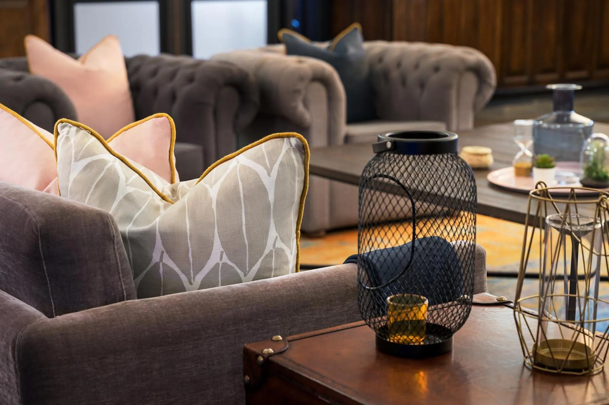 Lobby or reception in voco Rockingham Forest Corby by IHG