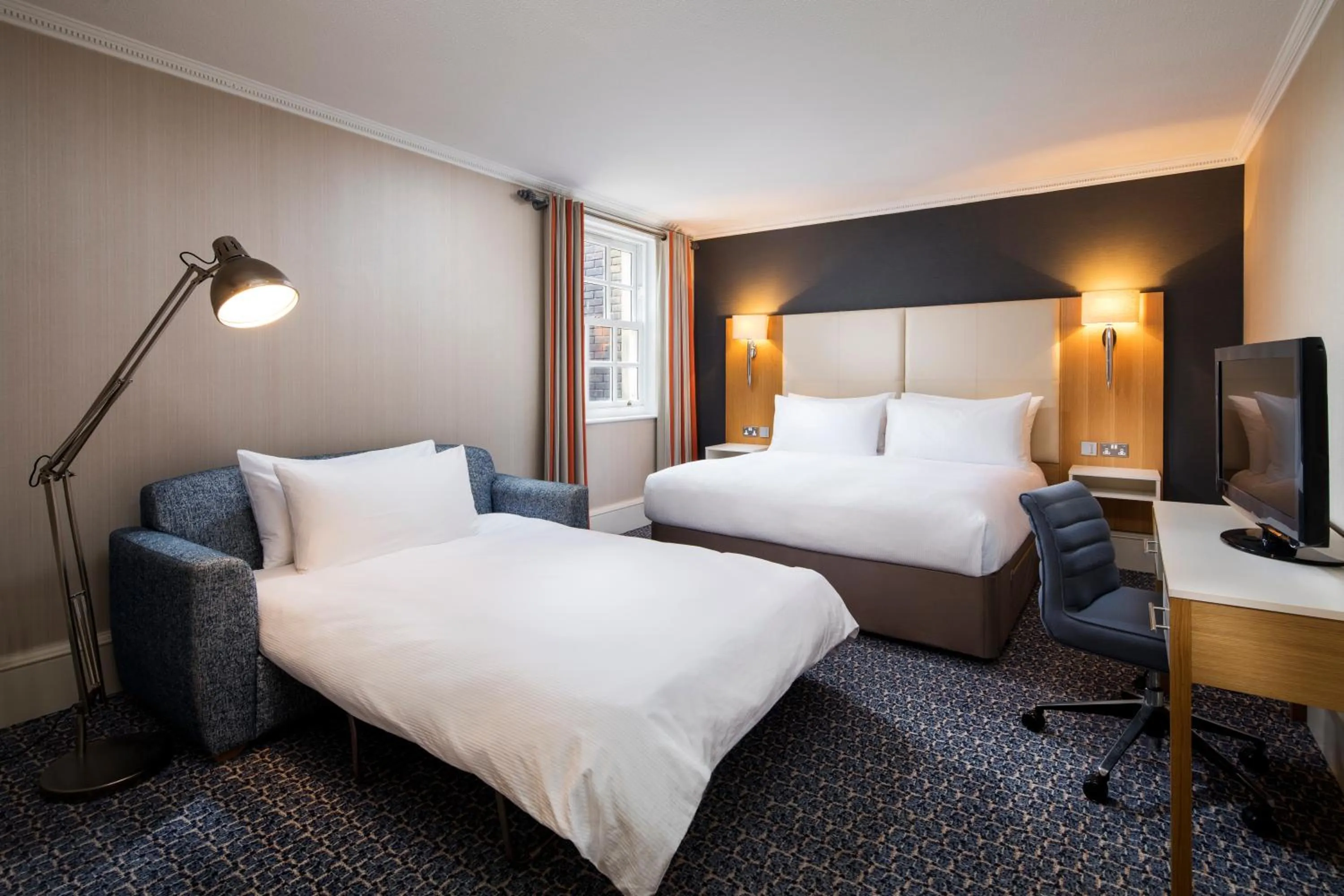 Bed in Oulton Hall Hotel, Spa & Golf Resort