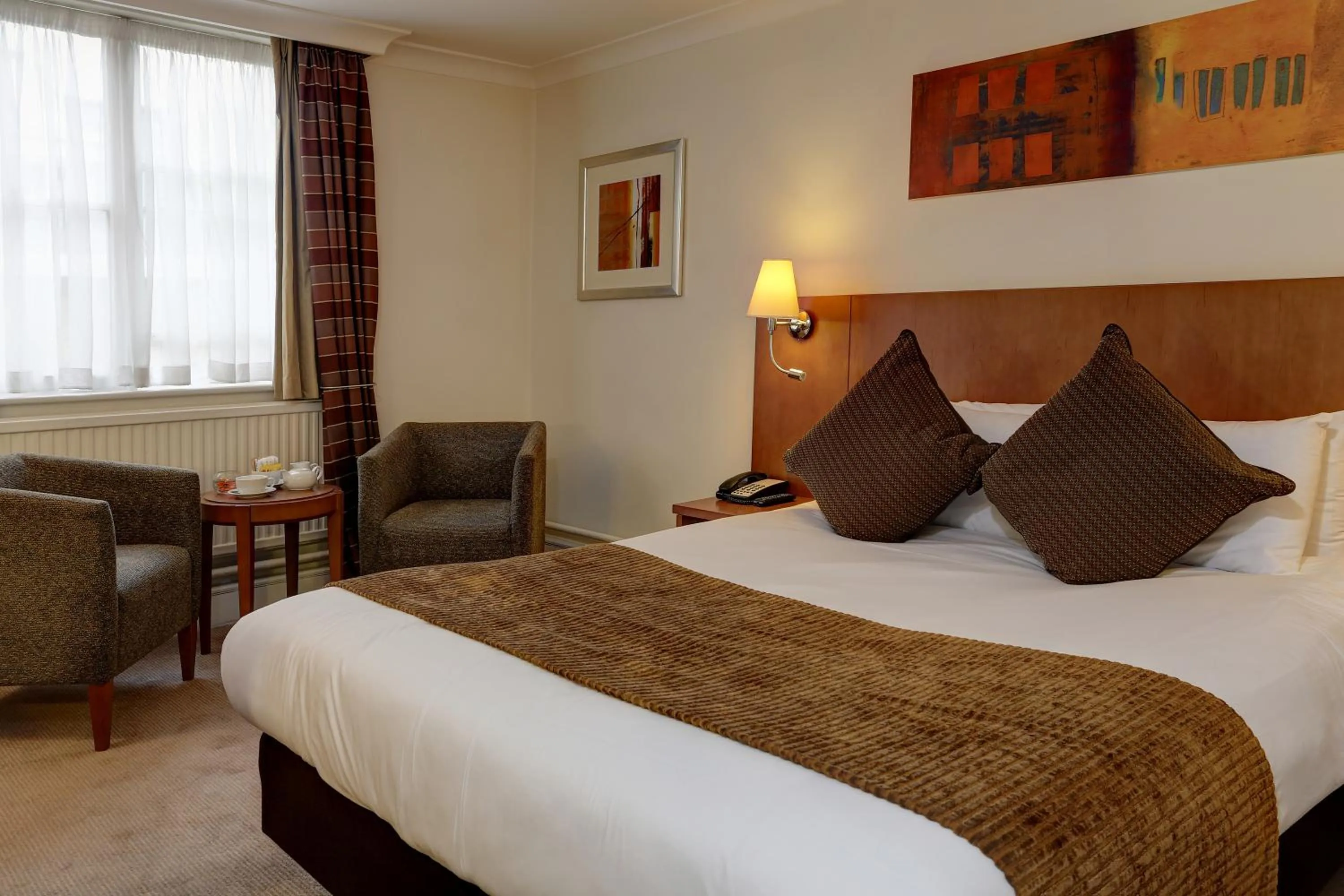 Bedroom, Bed in Best Western Plus Moat House Reading