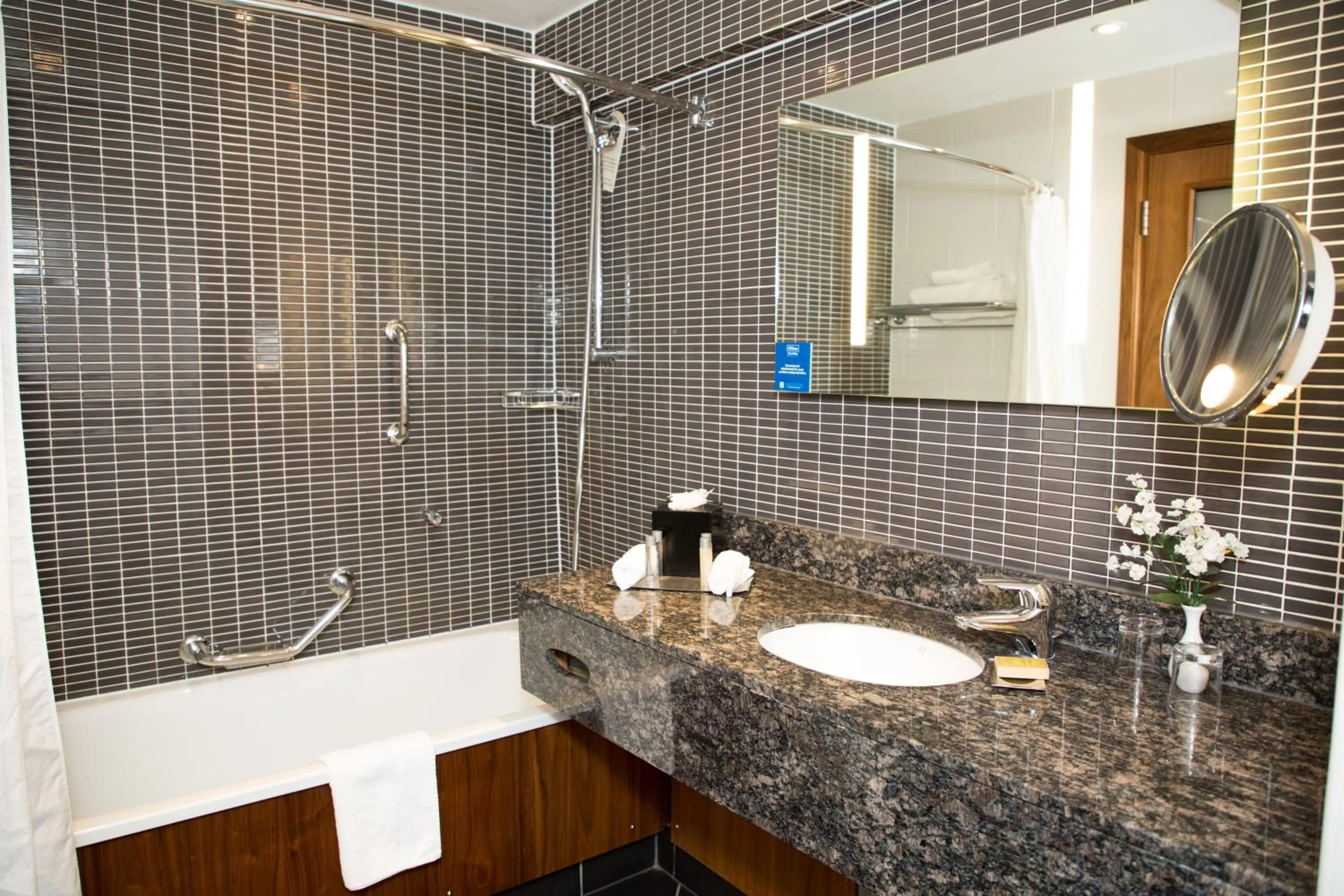 Bathroom in Best Western Plus Moat House Reading