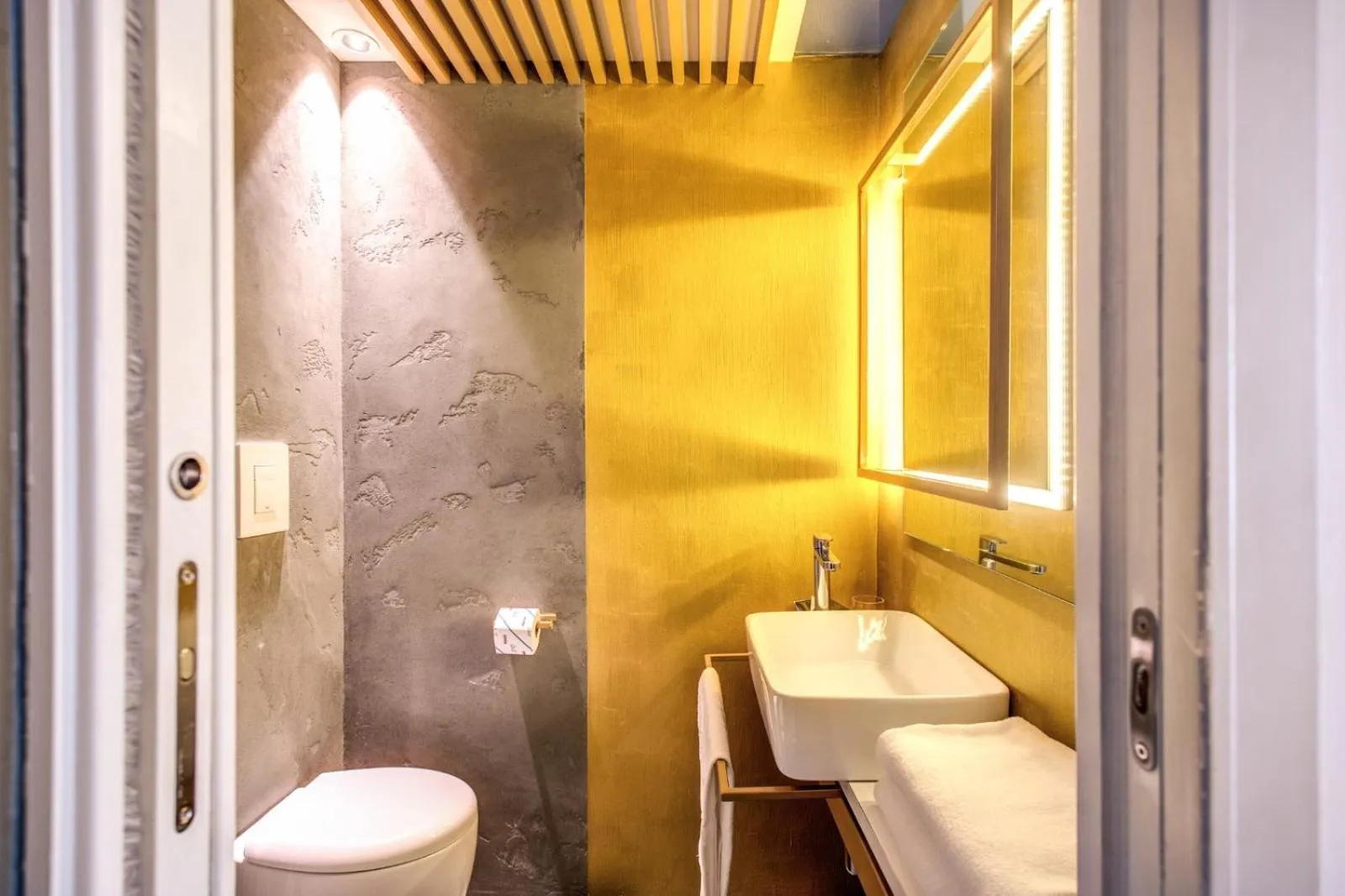 Toilet in Maison Pellegrino