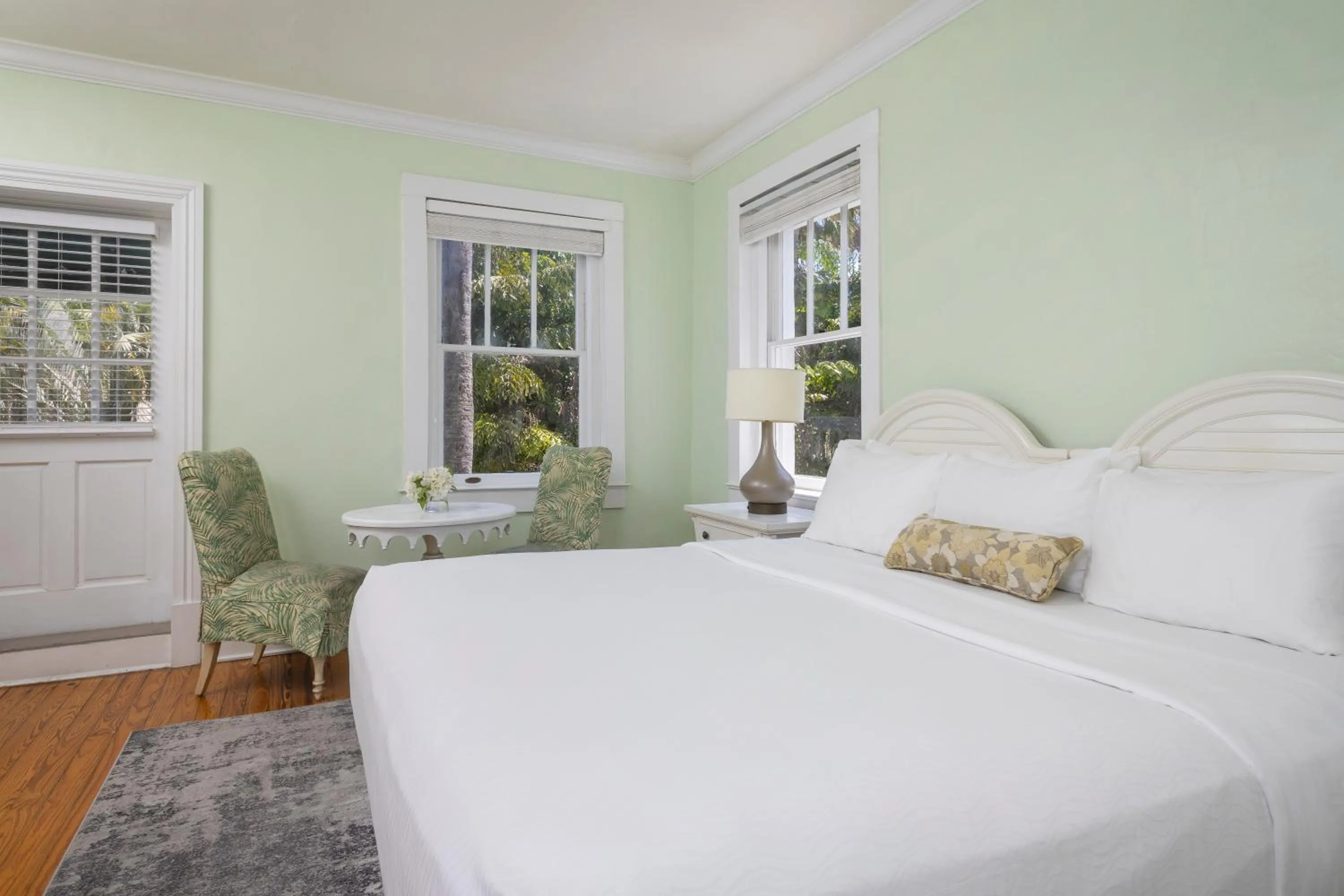 Bedroom, Bed in Weatherstation Inn Circa 1911