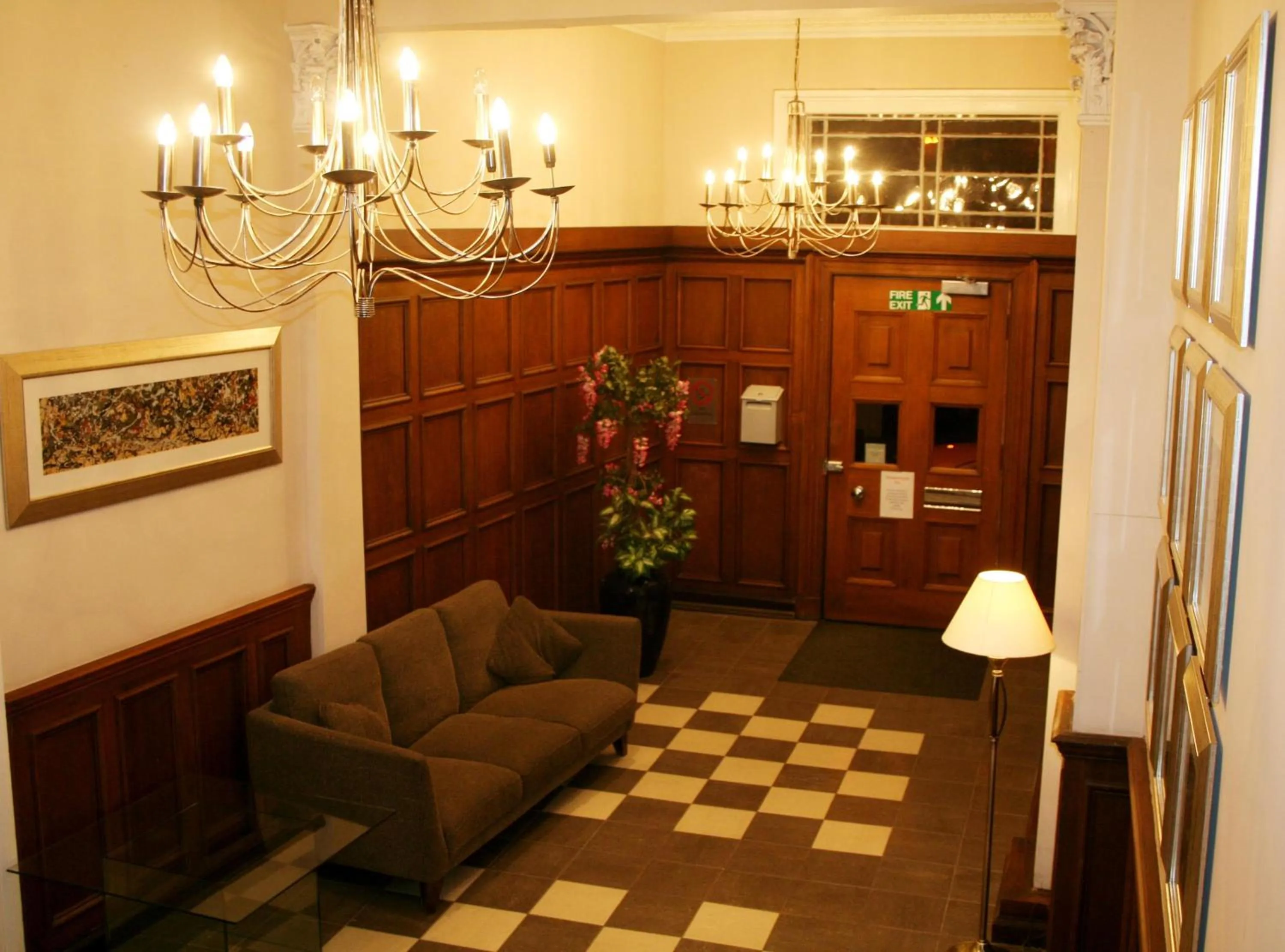 Lobby or reception in Dreamhouse Apartments Glasgow West End