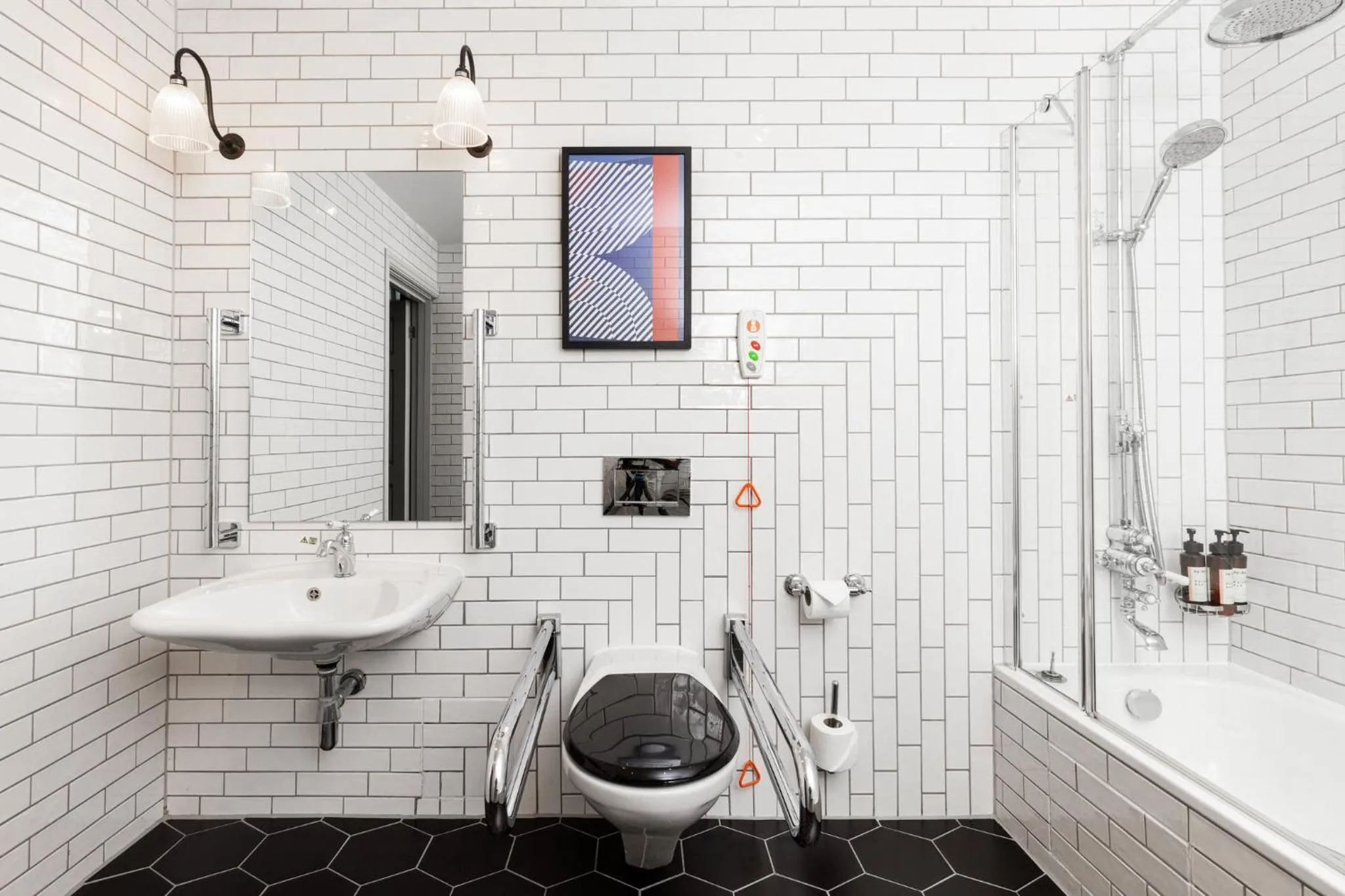 Bathroom in Kimpton Clocktower by IHG