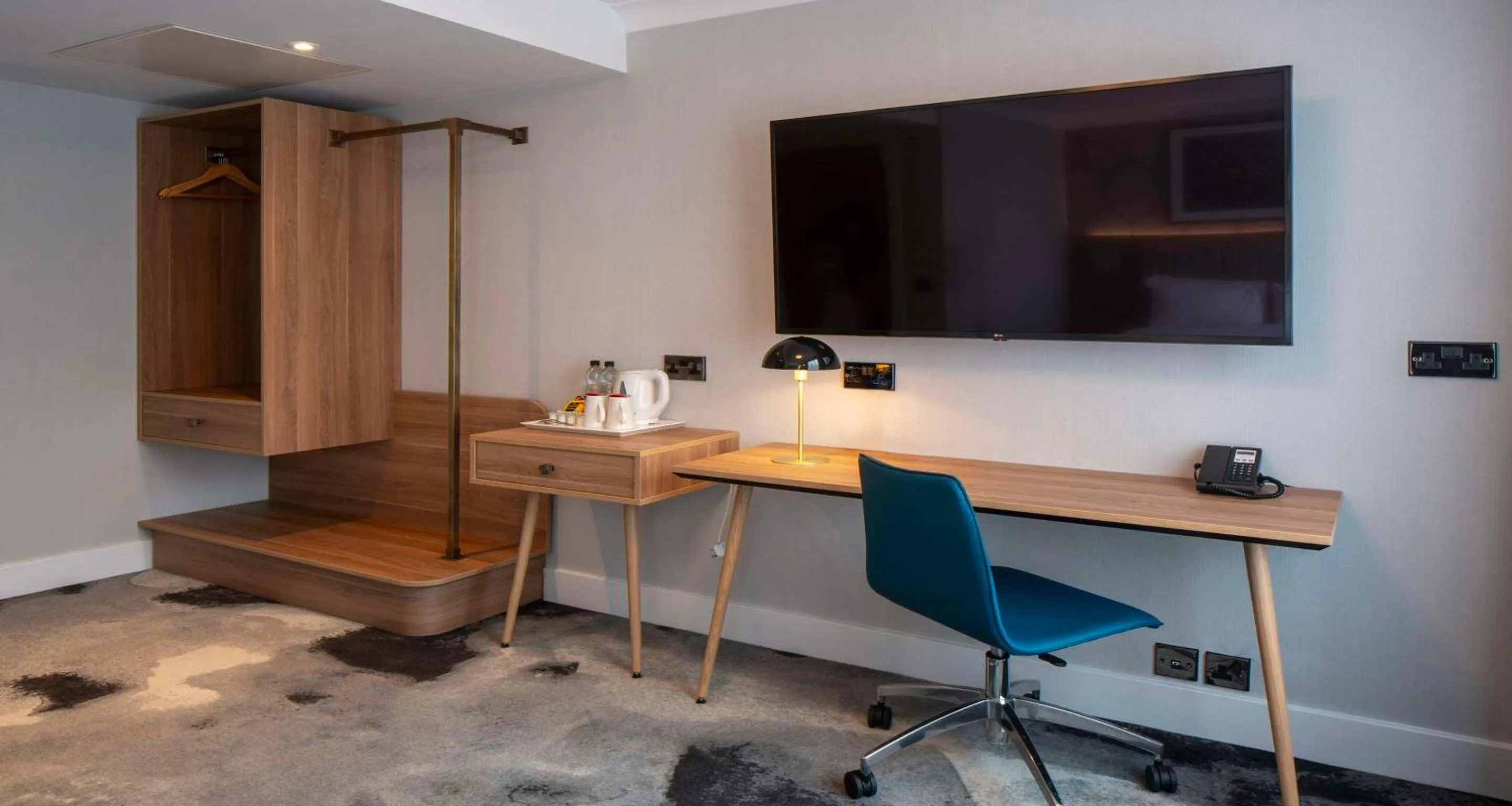 Bedroom in London Chigwell Prince Regent Hotel, BW Signature Collection