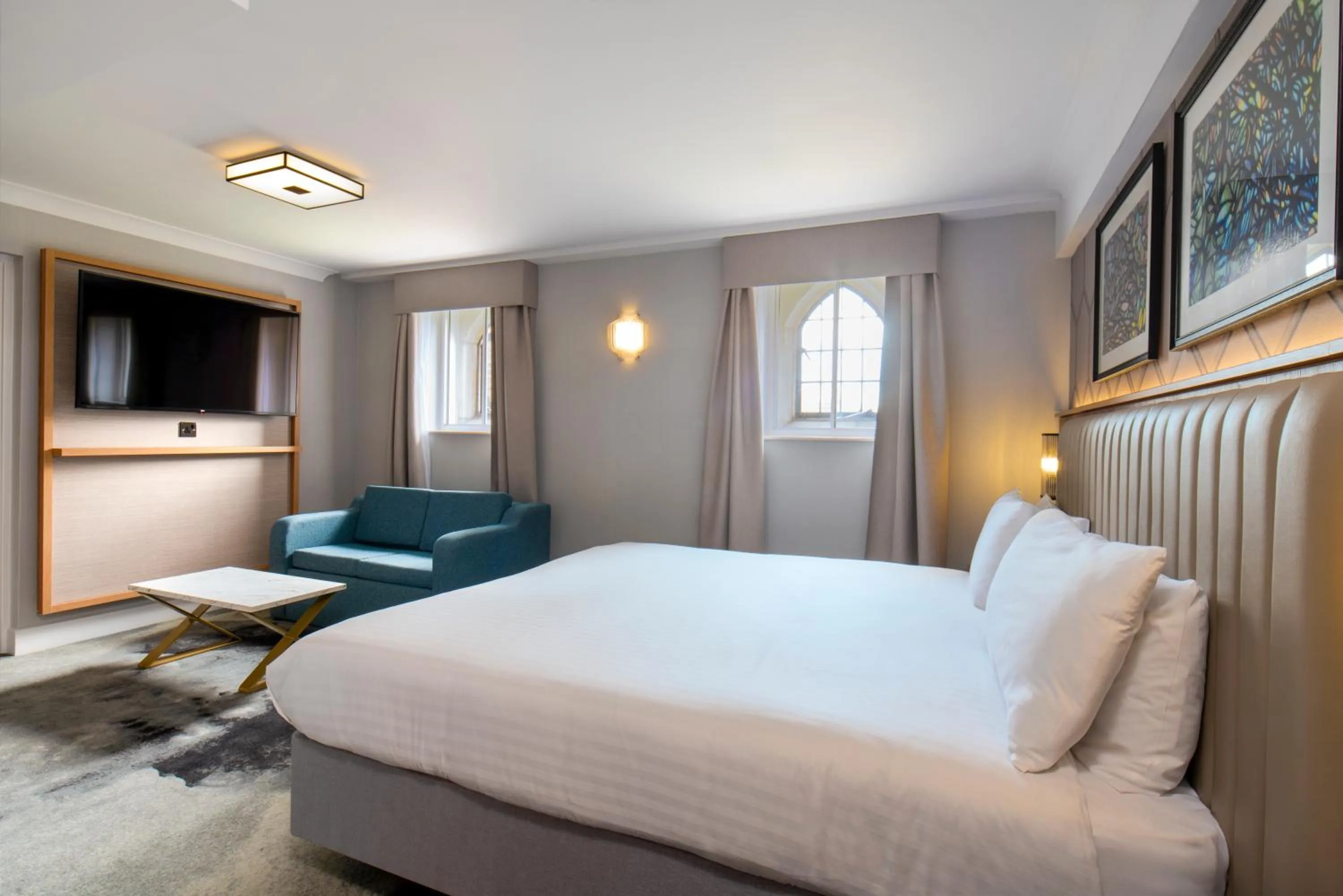 Bed in London Chigwell Prince Regent Hotel, BW Signature Collection