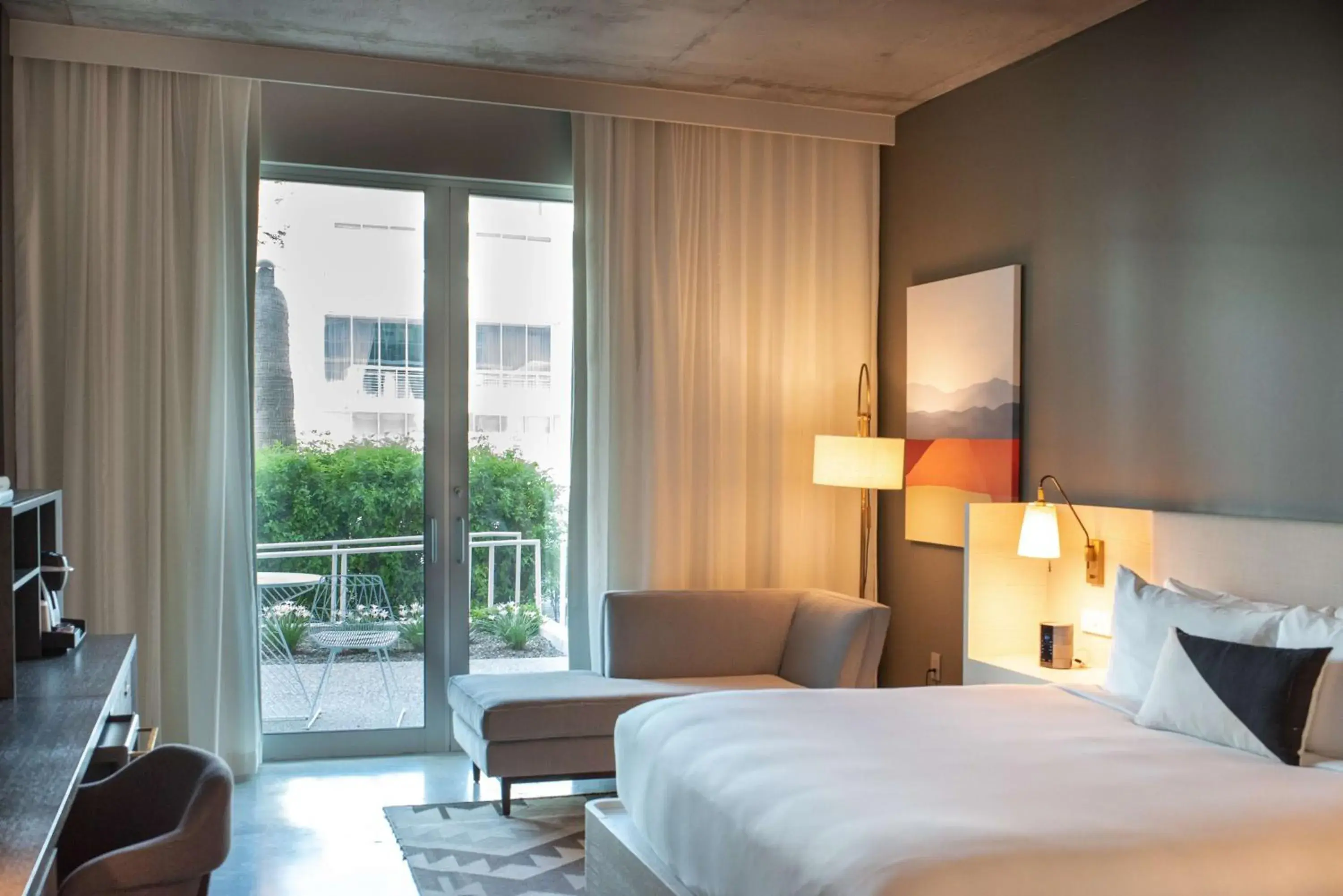 Accessible Cabana Premium King in Mountain Shadows Resort Scottsdale Accessible Cabana Premium King in Mountain Shadows Resort Scottsdale