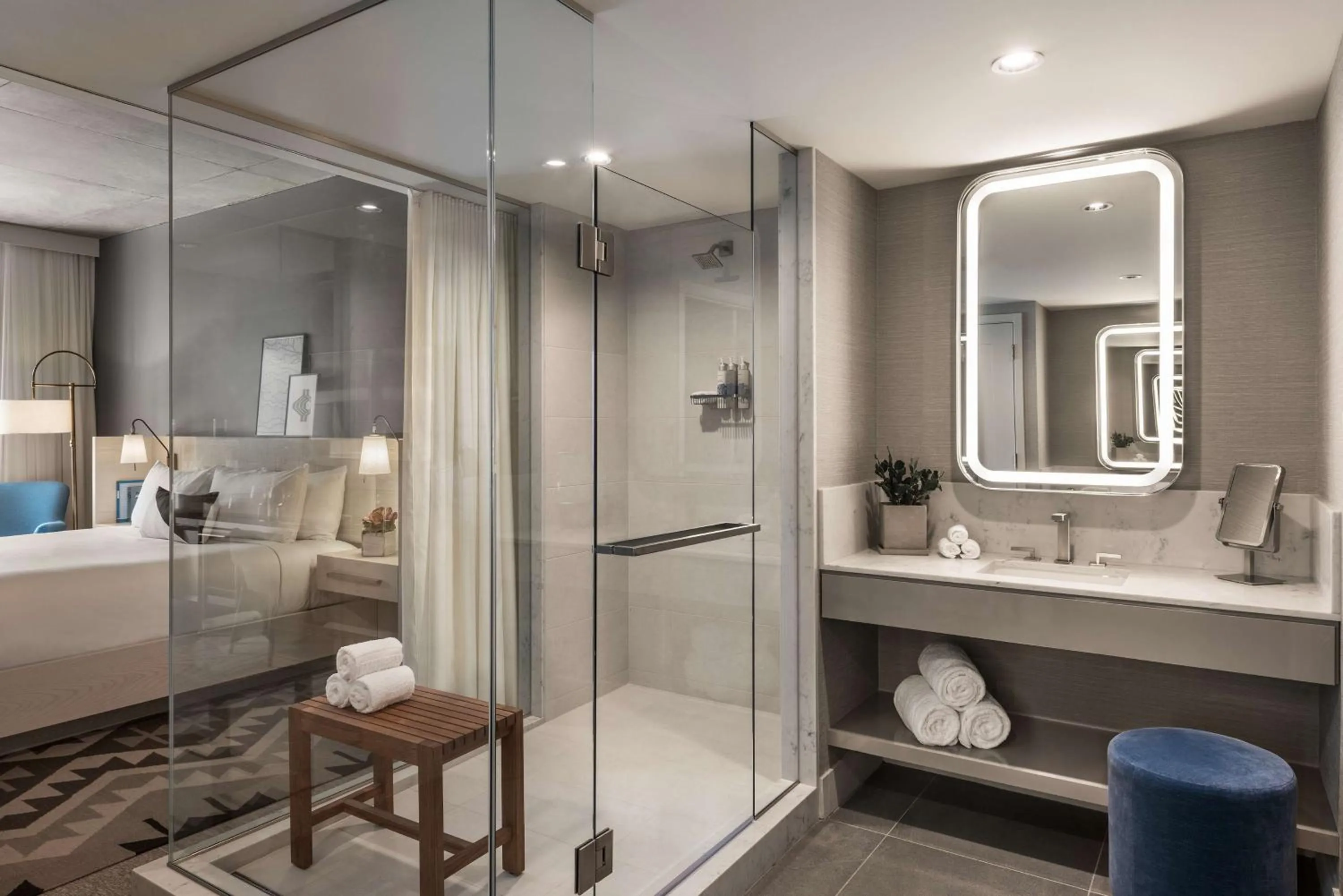 Bathroom, Bed in Mountain Shadows Resort Scottsdale