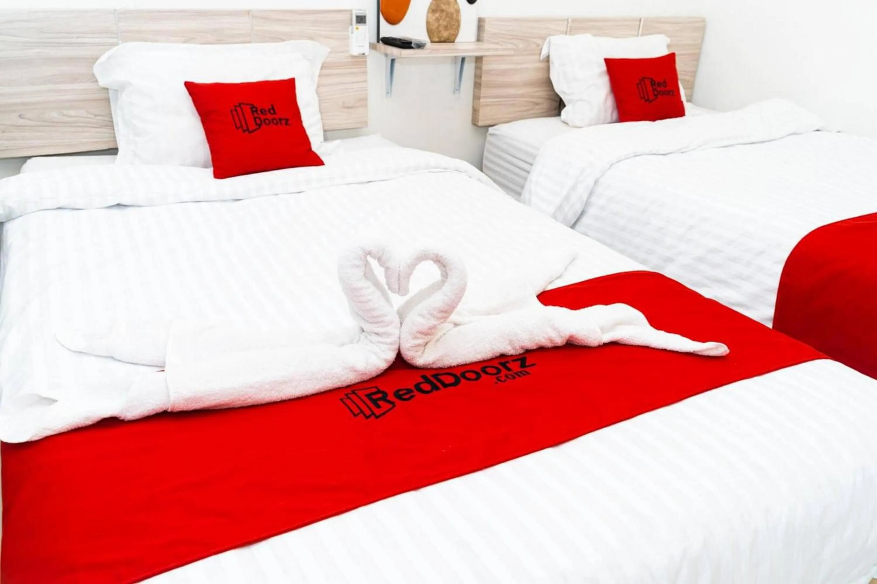 Bedroom, Bed in RedDoorz near Exit Toll Bogor