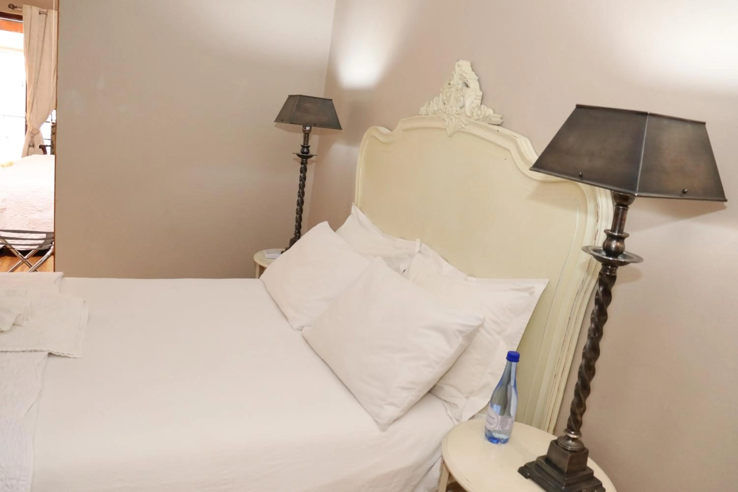 Bed in Victoria Manor