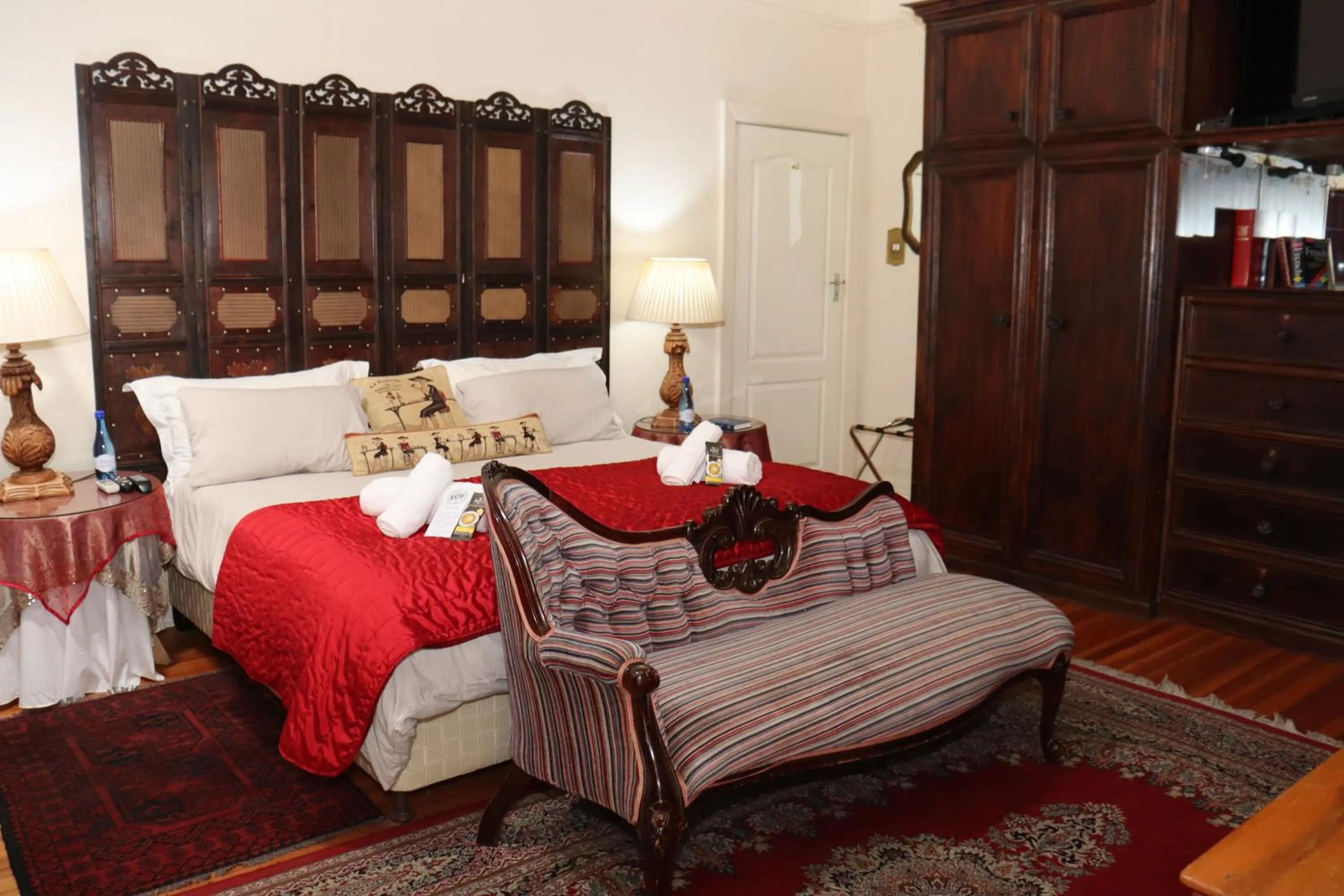 Bed in Victoria Manor