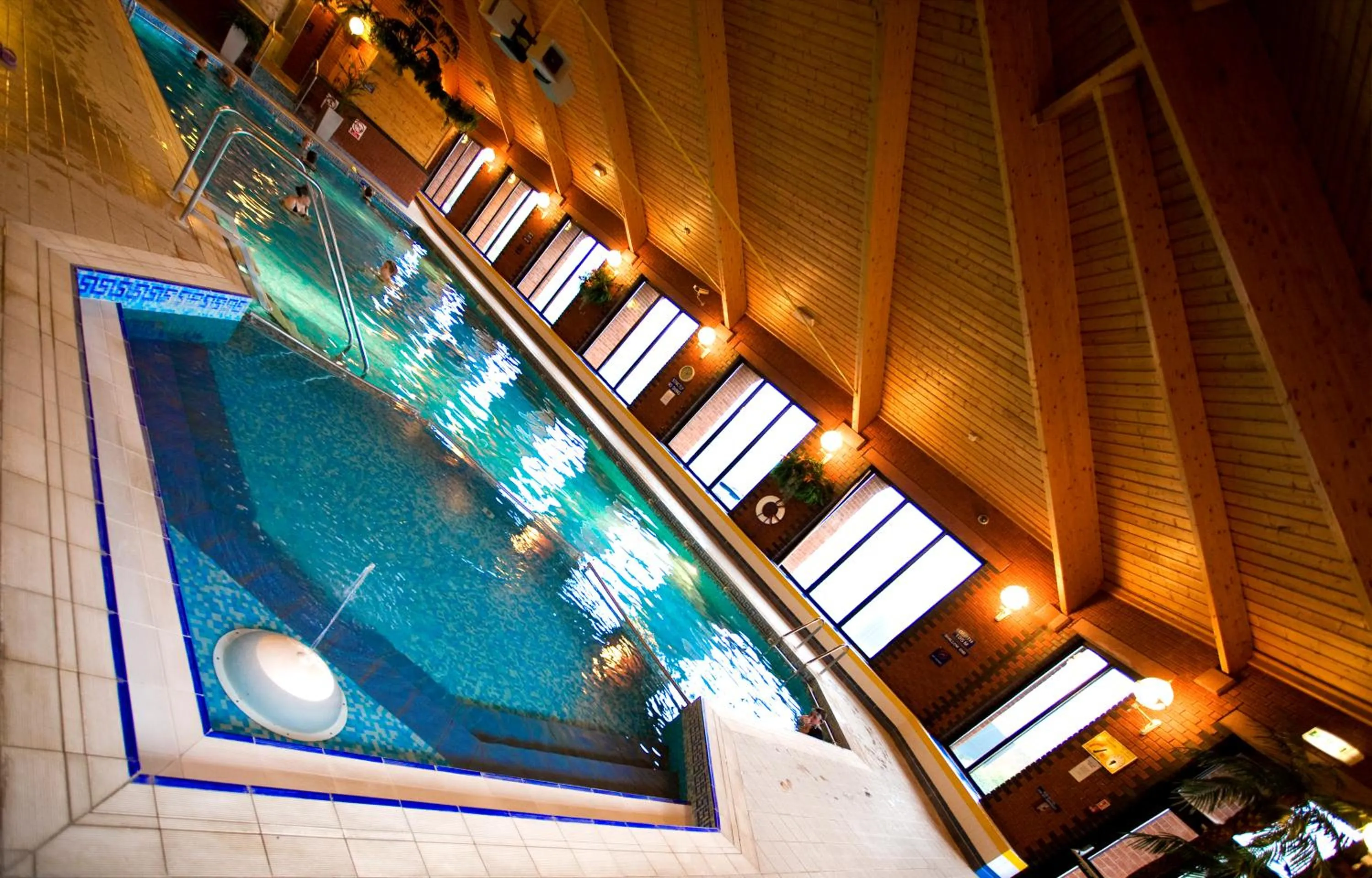 Swimming pool in Best Western Frodsham Forest Hills Hotel